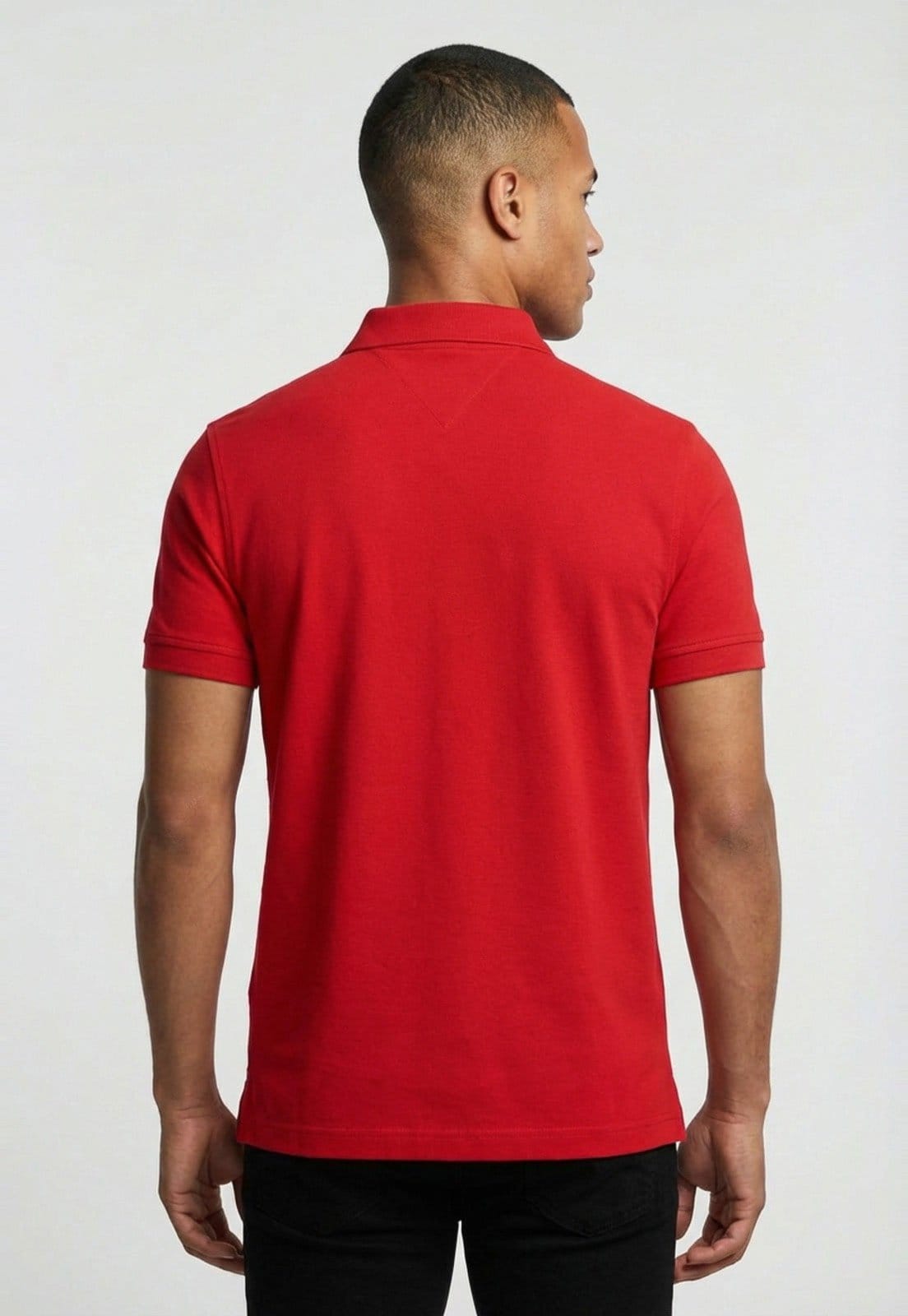 Vista 2 Camisa Polo Masculina Tommy Jeans TJM Reg Badge Tee Vermelha Tommy Jeans vermelho