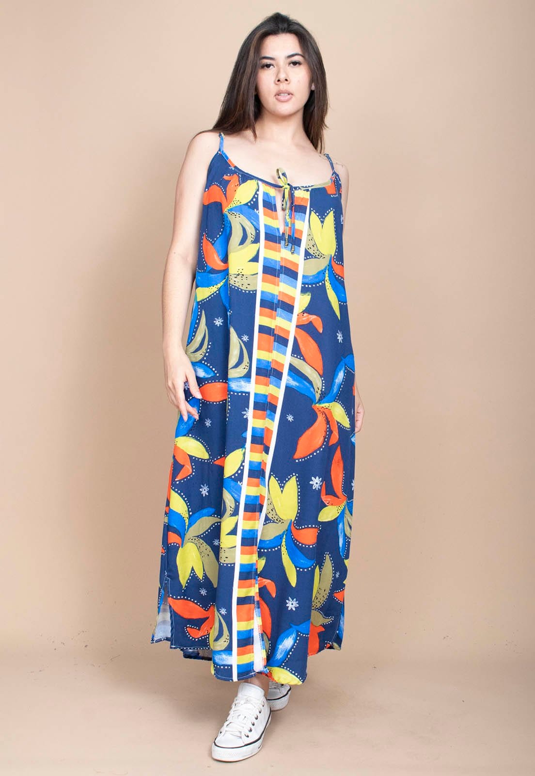 Vista 2 Vestido Longo Cabanafree Caçuá Viscose Alça Fina Estampa Maré Vibrante Cabanafree amarelo/estampado/laranja/verde