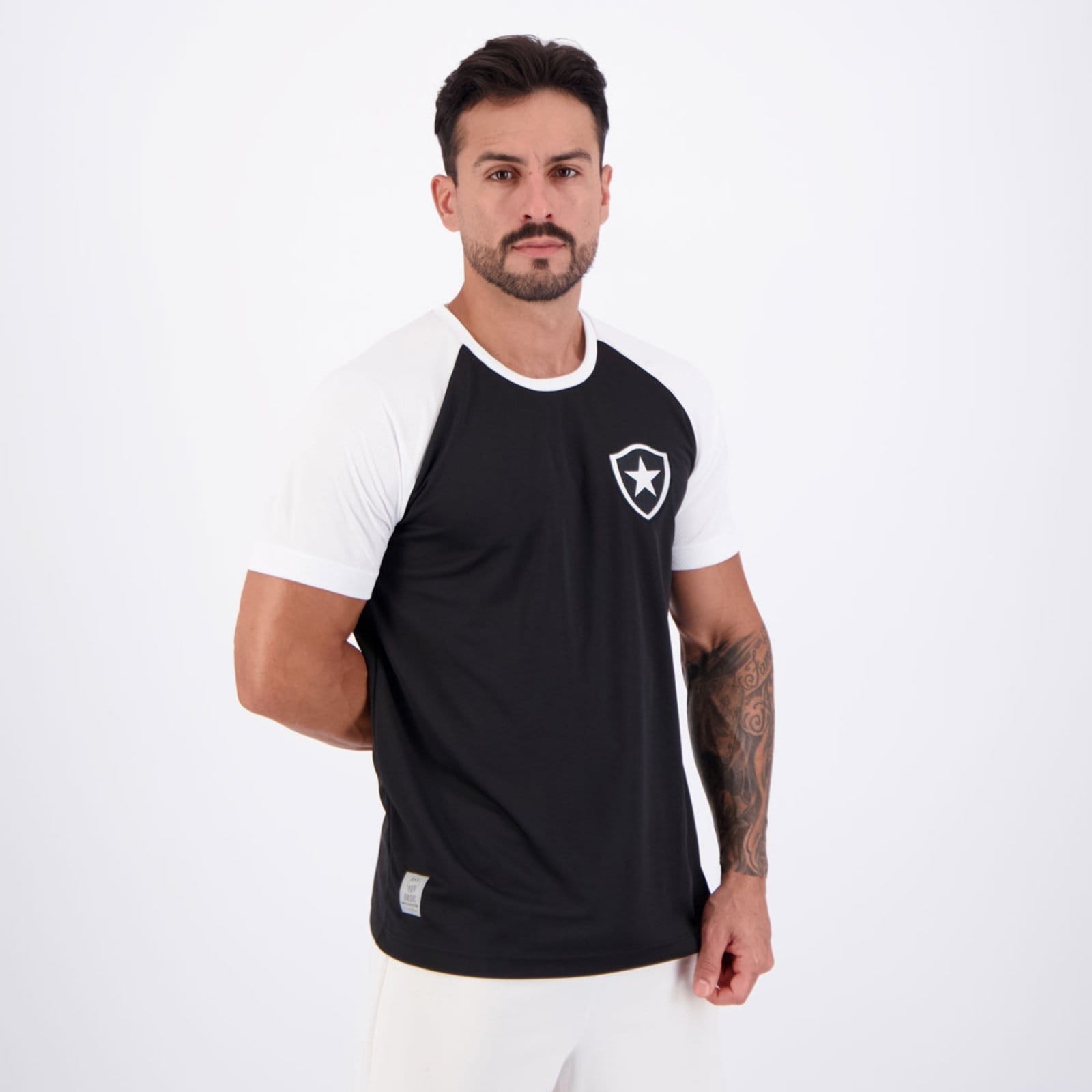 Vista 2 Camisa Botafogo Basic Preta e Branca Retrômania preto