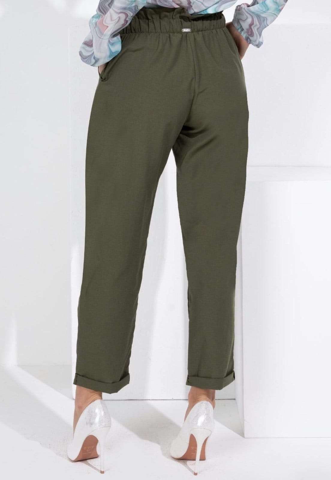 Vista 2 Calça Com Pregas E Bolsos Quintess verde