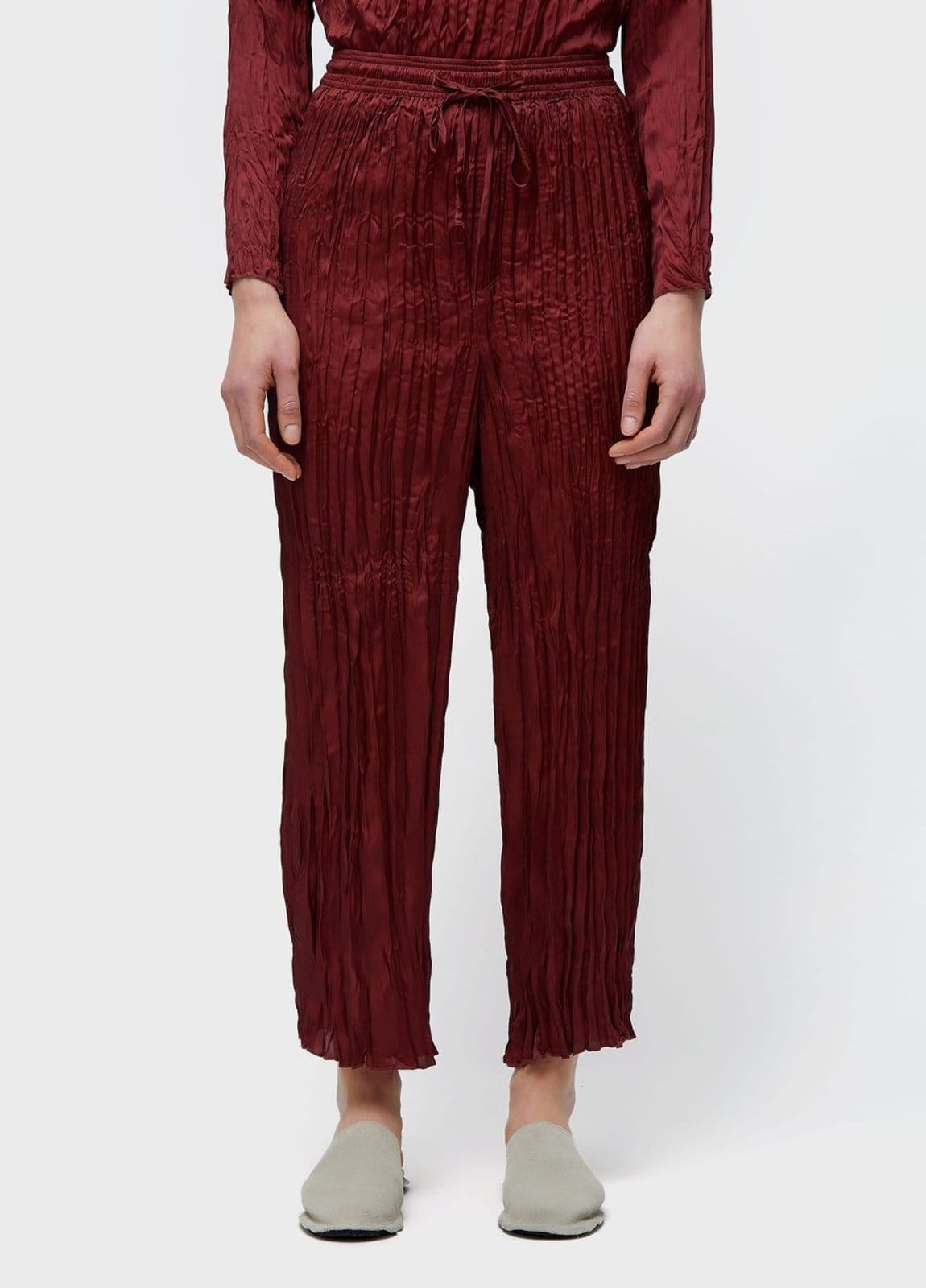 Calça reta wrinkled satin double face