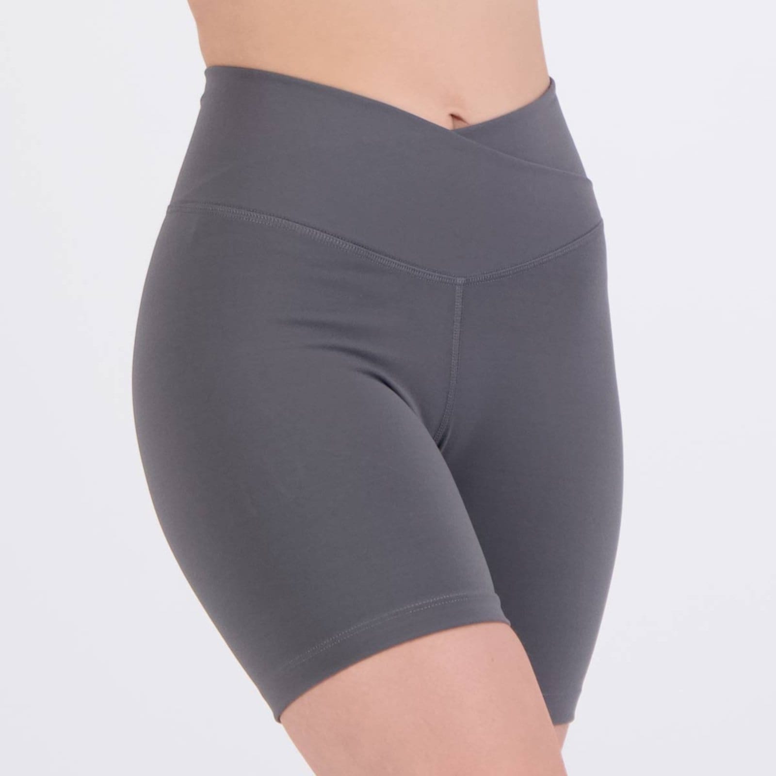 Vista 2 Bermuda Fila Touch Gym Feminina Grafite Fila cinza