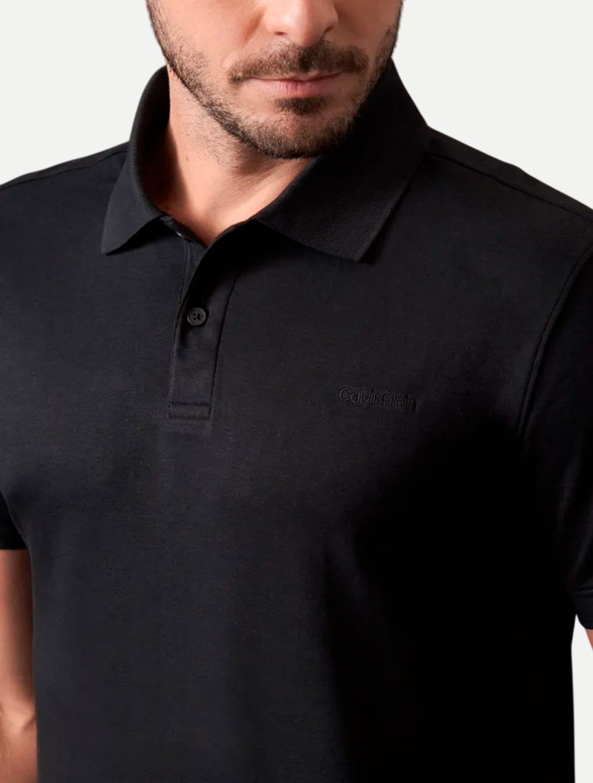 Vista 2 Polo Calvin Klein Liquid Touch Básica Preta Calvin Klein preto