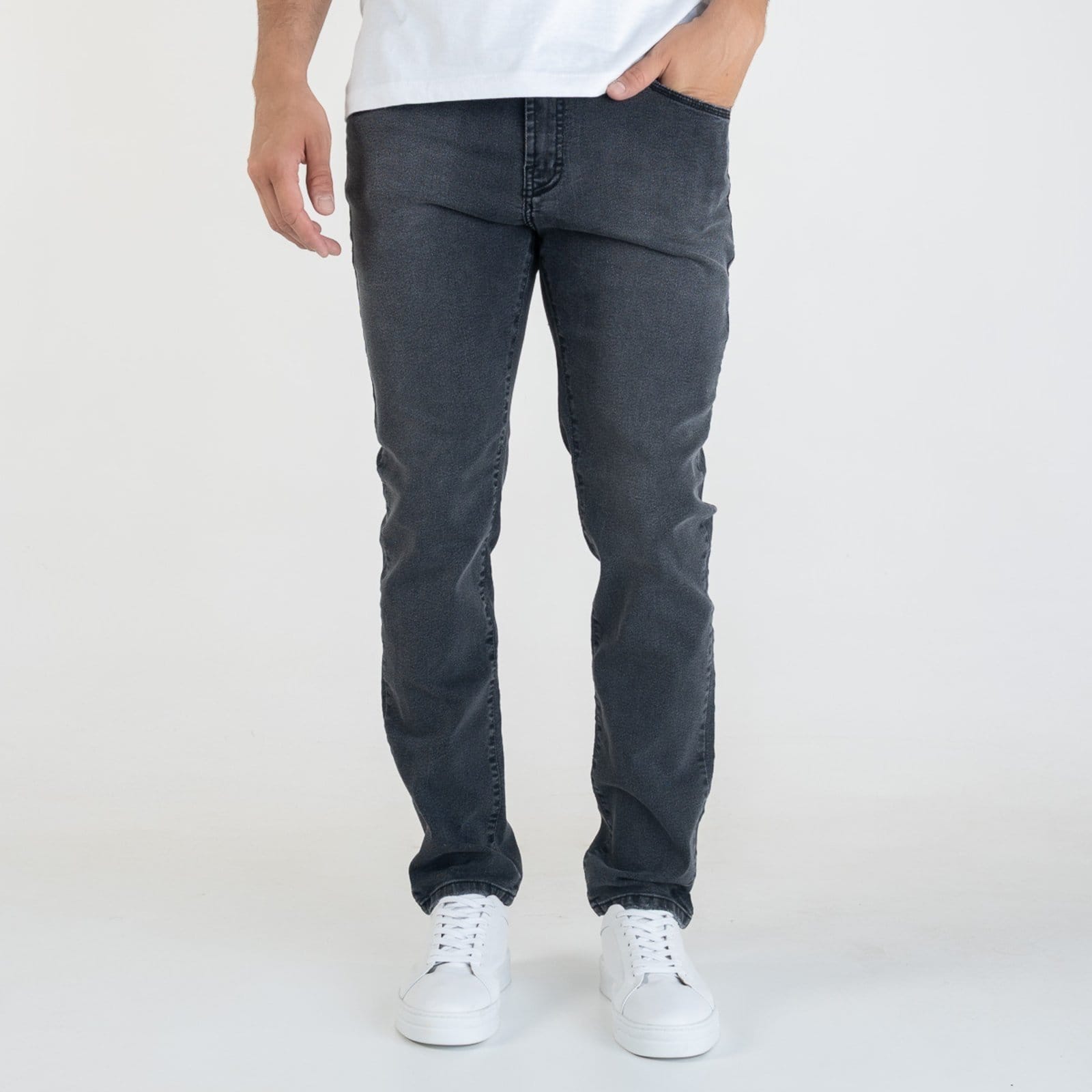 Calça Jeans John John Slim Preta