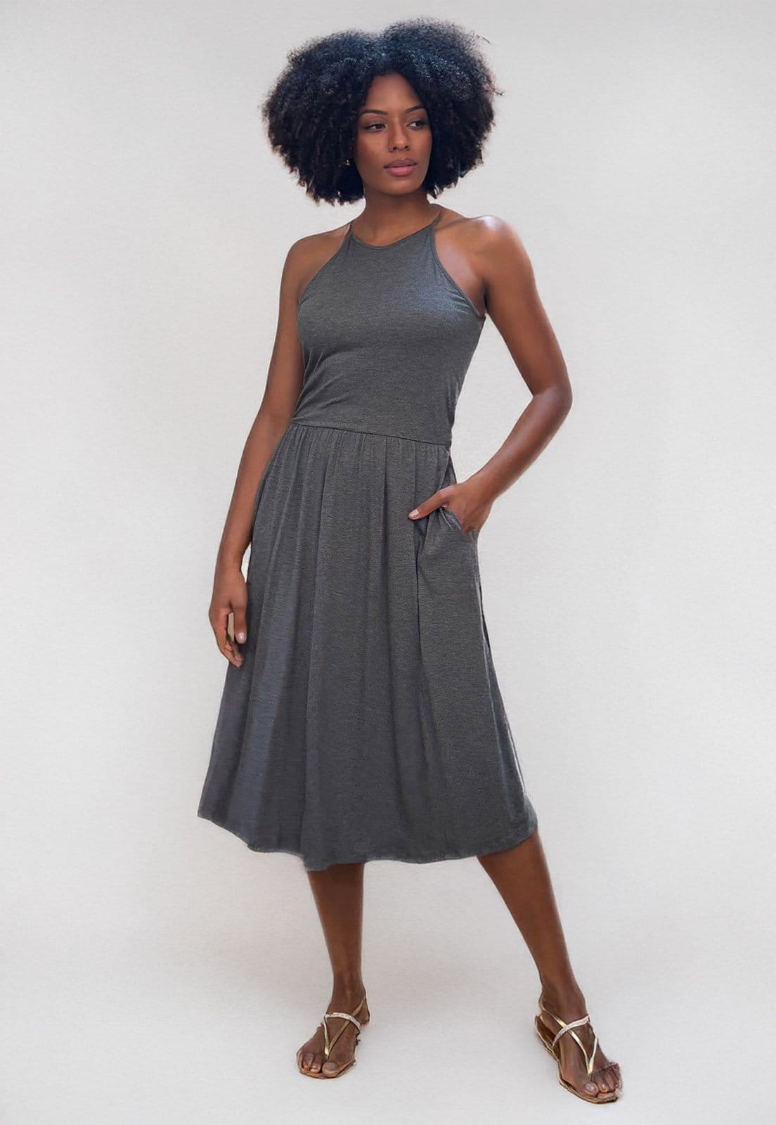 Vista 2 Vestido Midi Amazonia Vital Jennifer Malha Trapézio com Bolso Mescla Amazonia Vital cinza