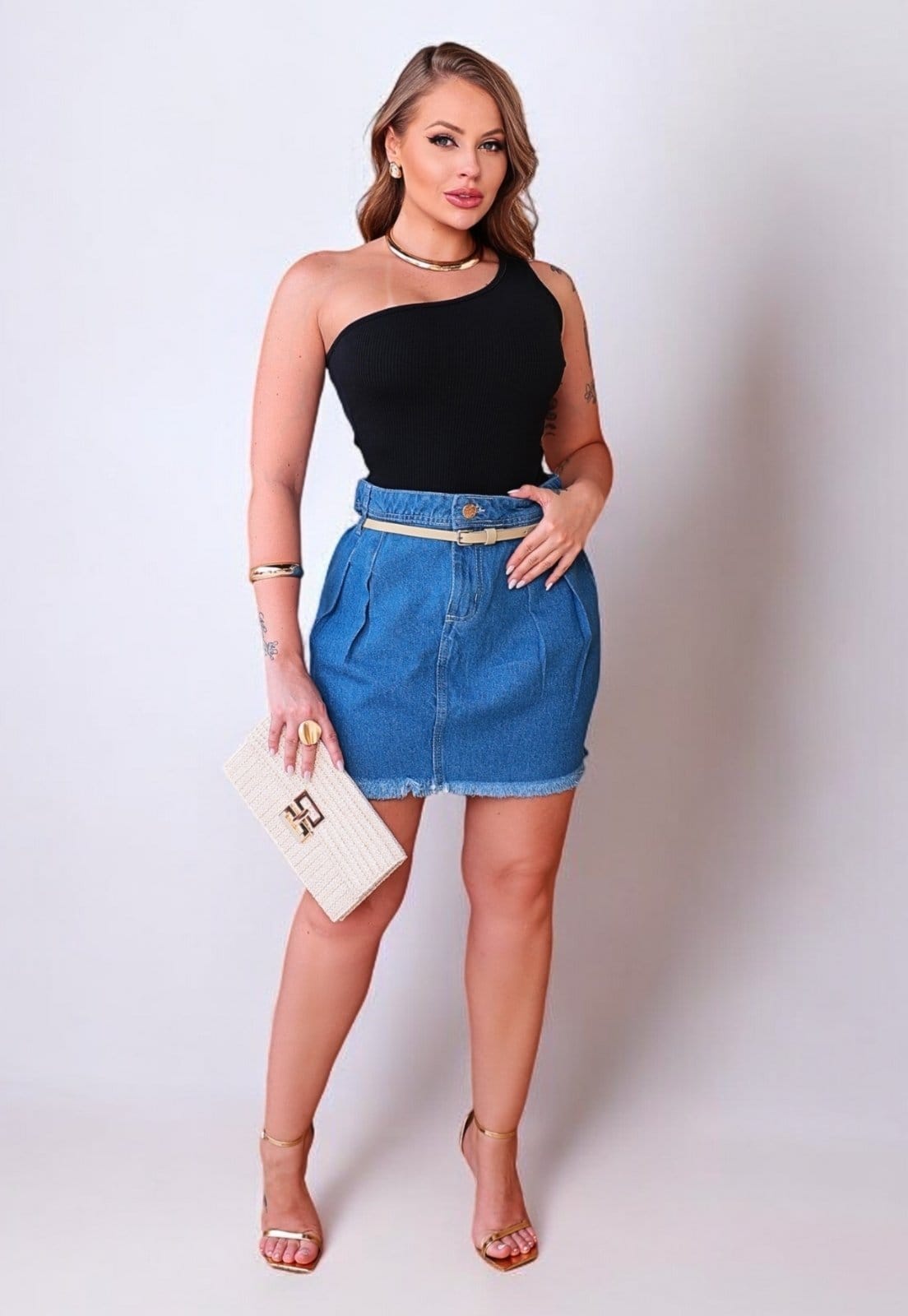 Saia Jeans com Pregas e Cinto