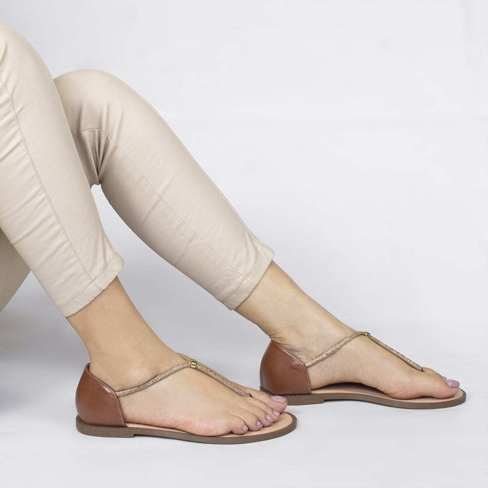 Vista 2 Rasteira Fechada Zatta Brilho Lady Caramelo ZATTA castanho