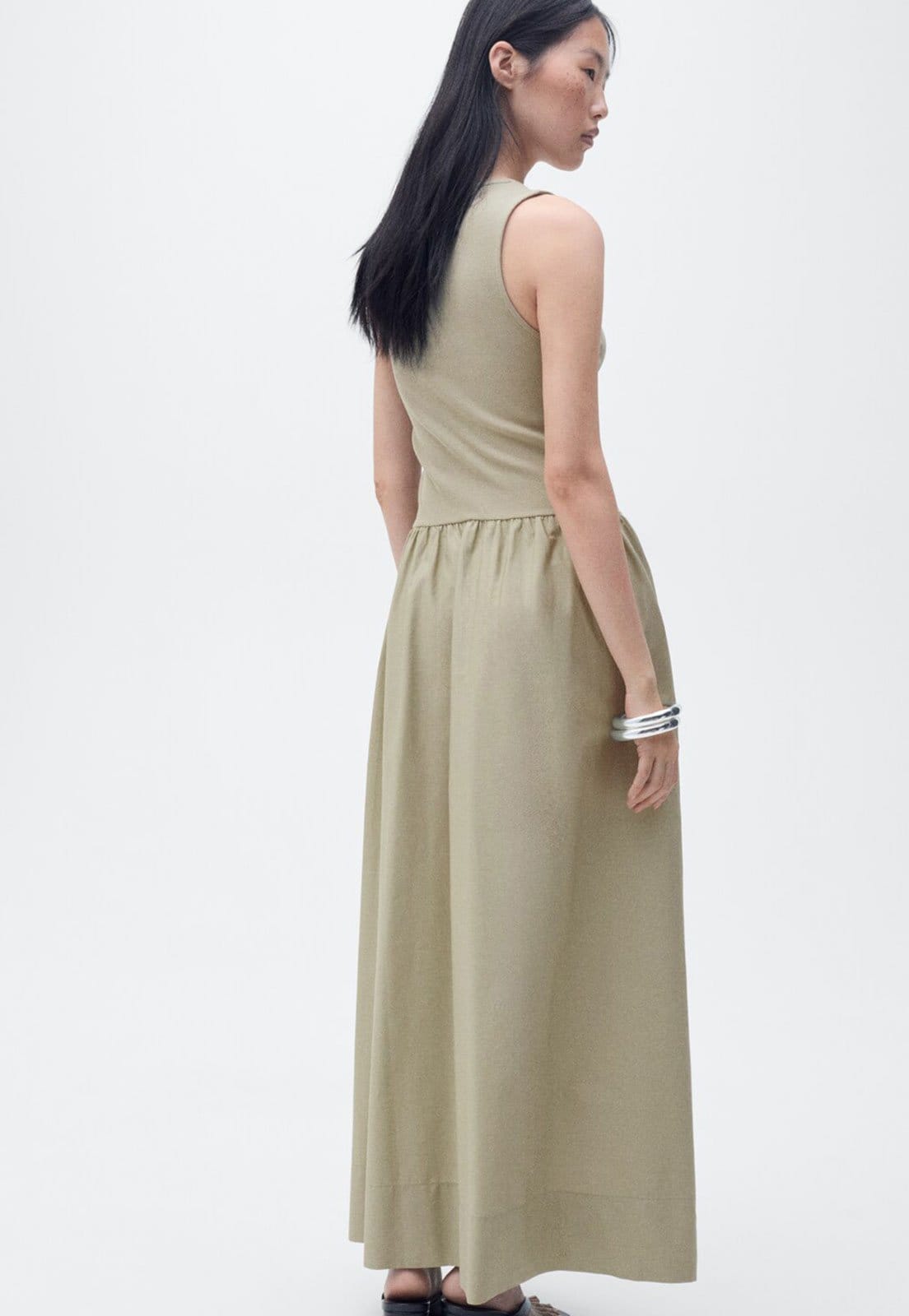 Vista 2 Vestido Mango Midi Tecido Combinado Mango bege