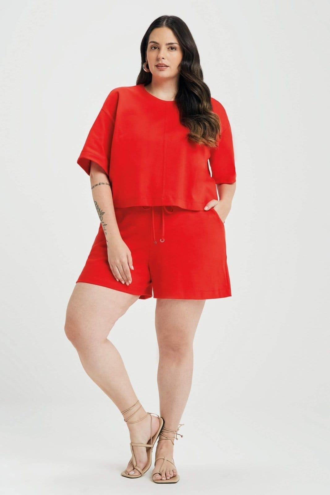 Vista 2 Short Feminino Moletom Com Bolsos Marialícia Marialícia vermelho