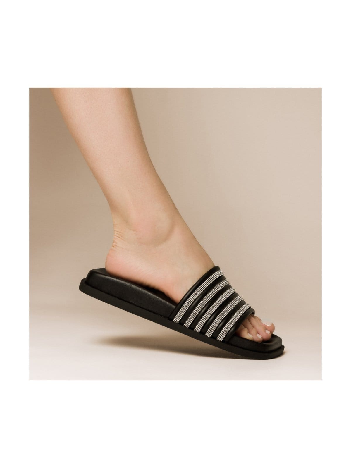 Vista 2 PAPETE LIZY DI VALENTINI NAPA Di Valentini preto