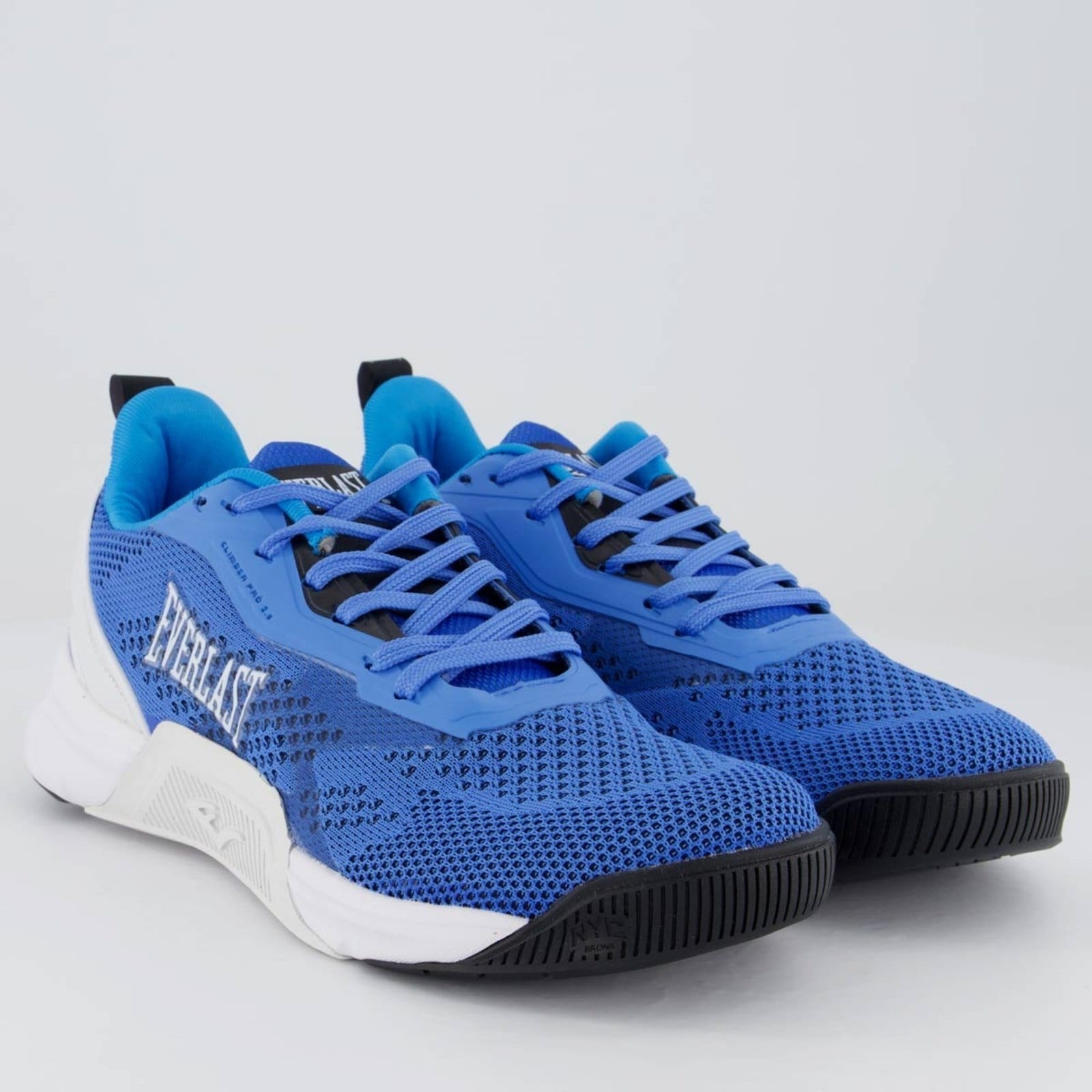 Vista 2 Tênis Everlast Climber Pro 2.0 e Branco Everlast azul