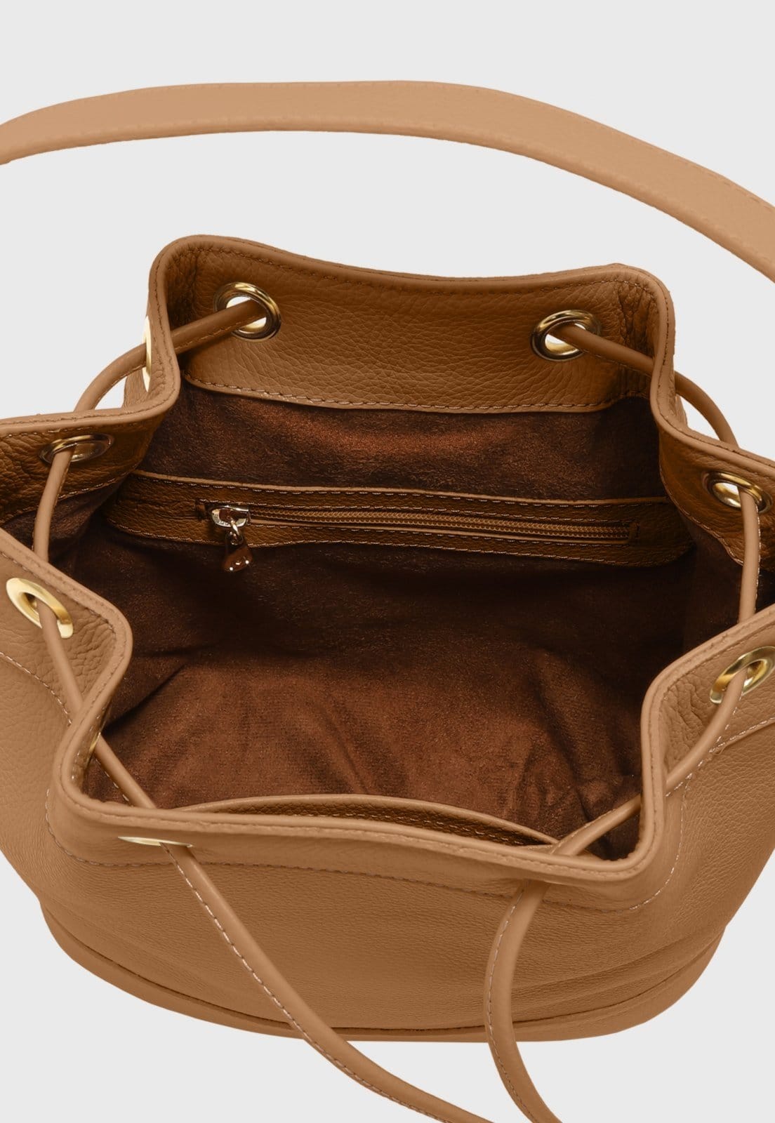 Vista 2 Bolsa Bucket Transversal Couro Mariart Chia Macadâmia Mariart caramelo