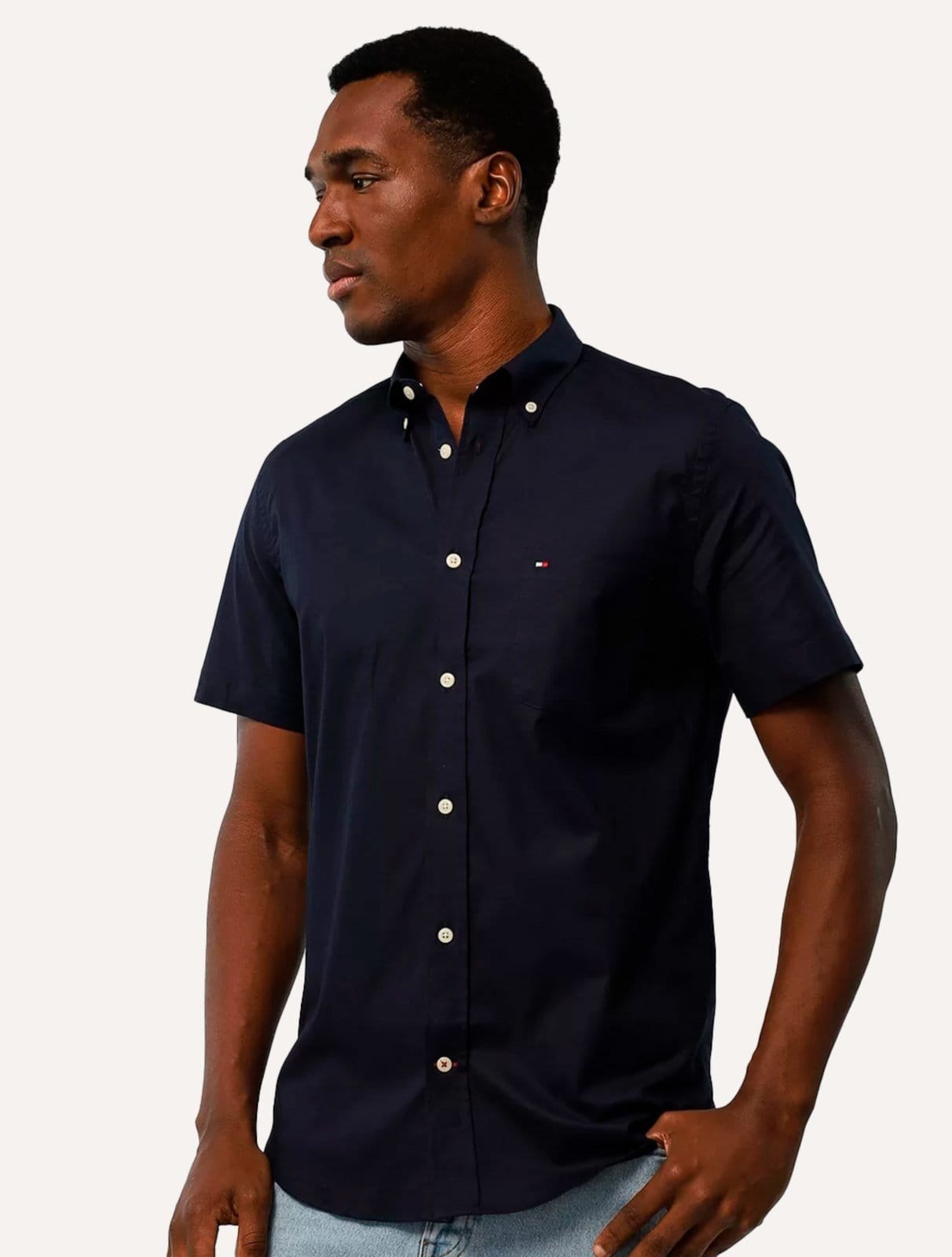 Vista 2 Camisa Tommy Hilfiger Masculina Manga Curta Regular Core Oxford Tommy Hilfiger azul marinho