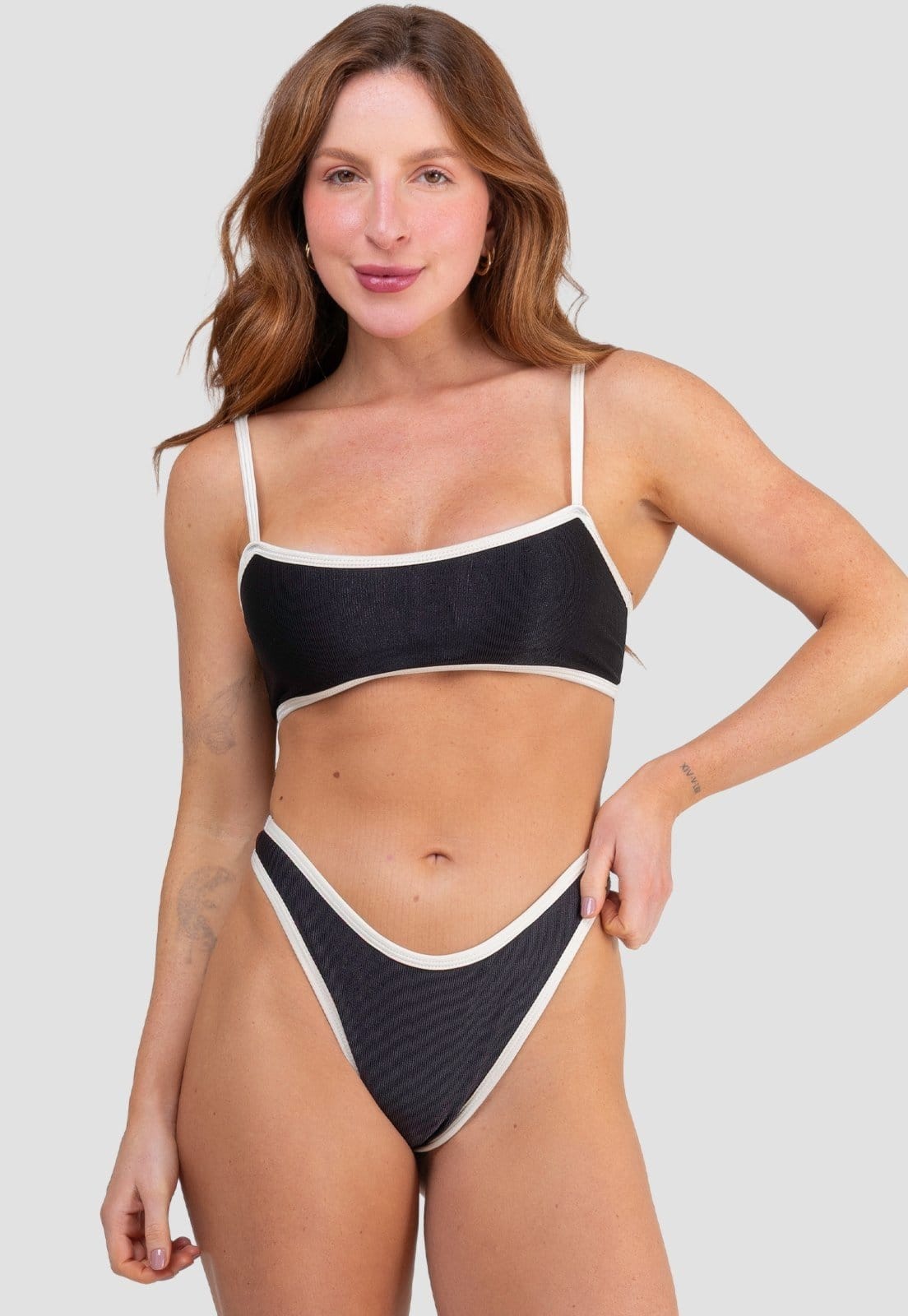 Bravaa Store Biquíni Canelado Bicolor Feminino Top Cropped Fio Asa Delta Forrado Poliamida 340