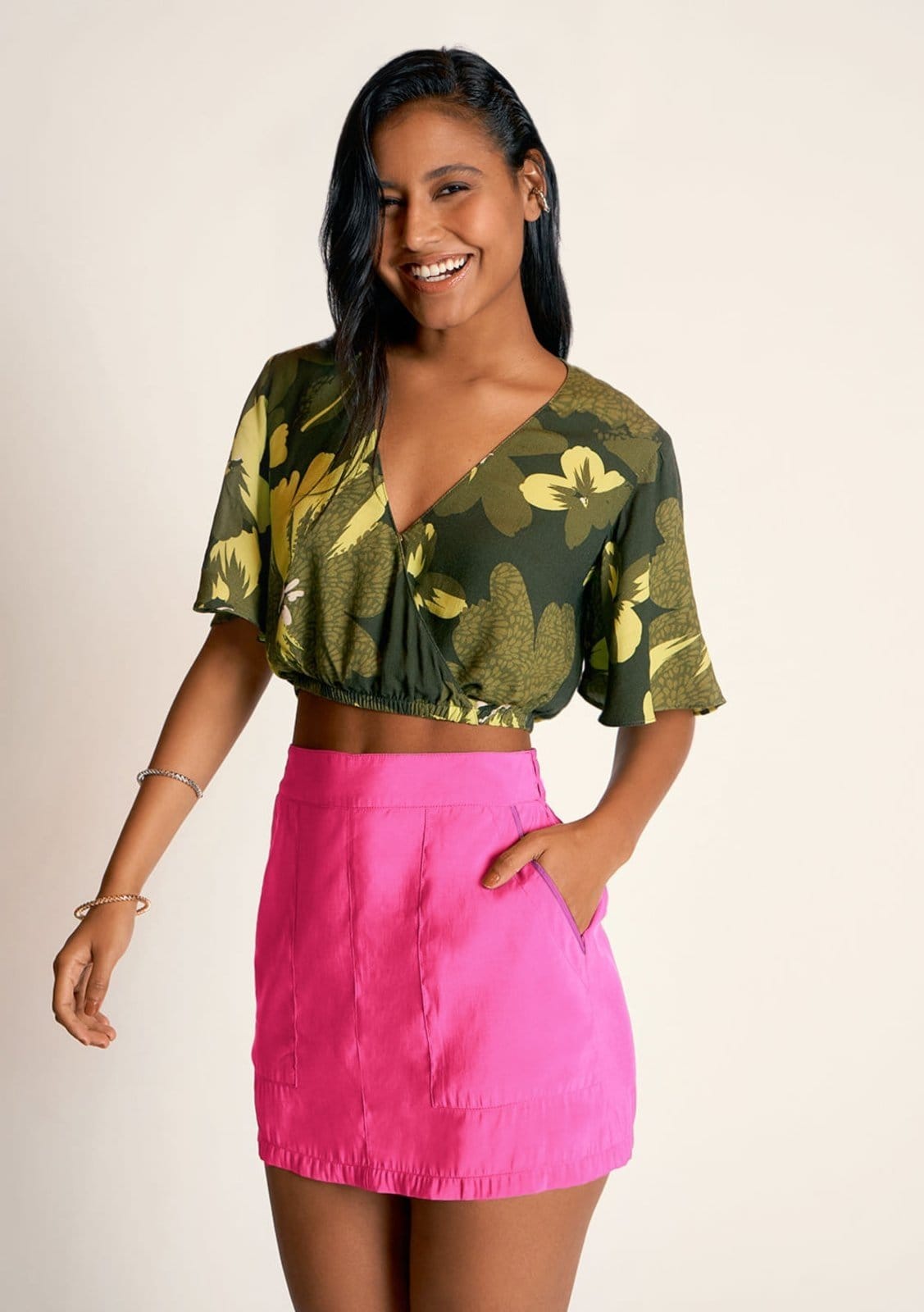 Saia Zinco Curta Reta Detalhe Bolso