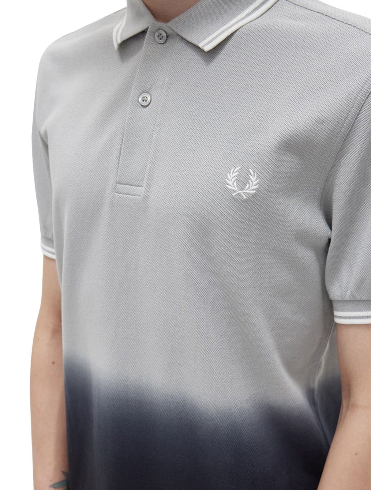 Vista 2 Polo Fred Perry Masculina Regular Piquet Ombre Marinho Fred Perry azul marinho/cinza