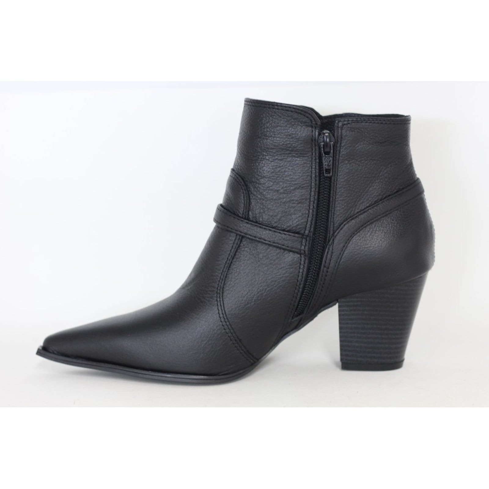 Vista 2 Bota Feminina Virola Cano Curto Couro Salto 6 CM Spinelli preto