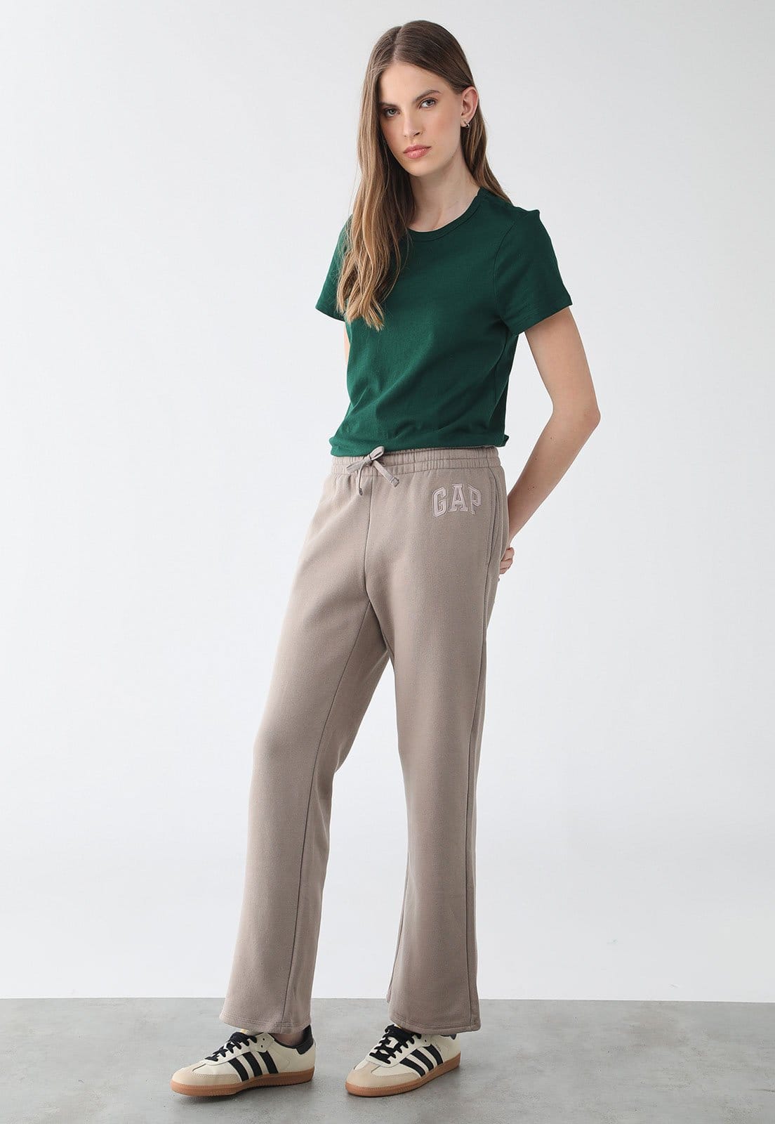 Vista 2 Calça Feminina GAP Reta Cós Elástico GAP bege