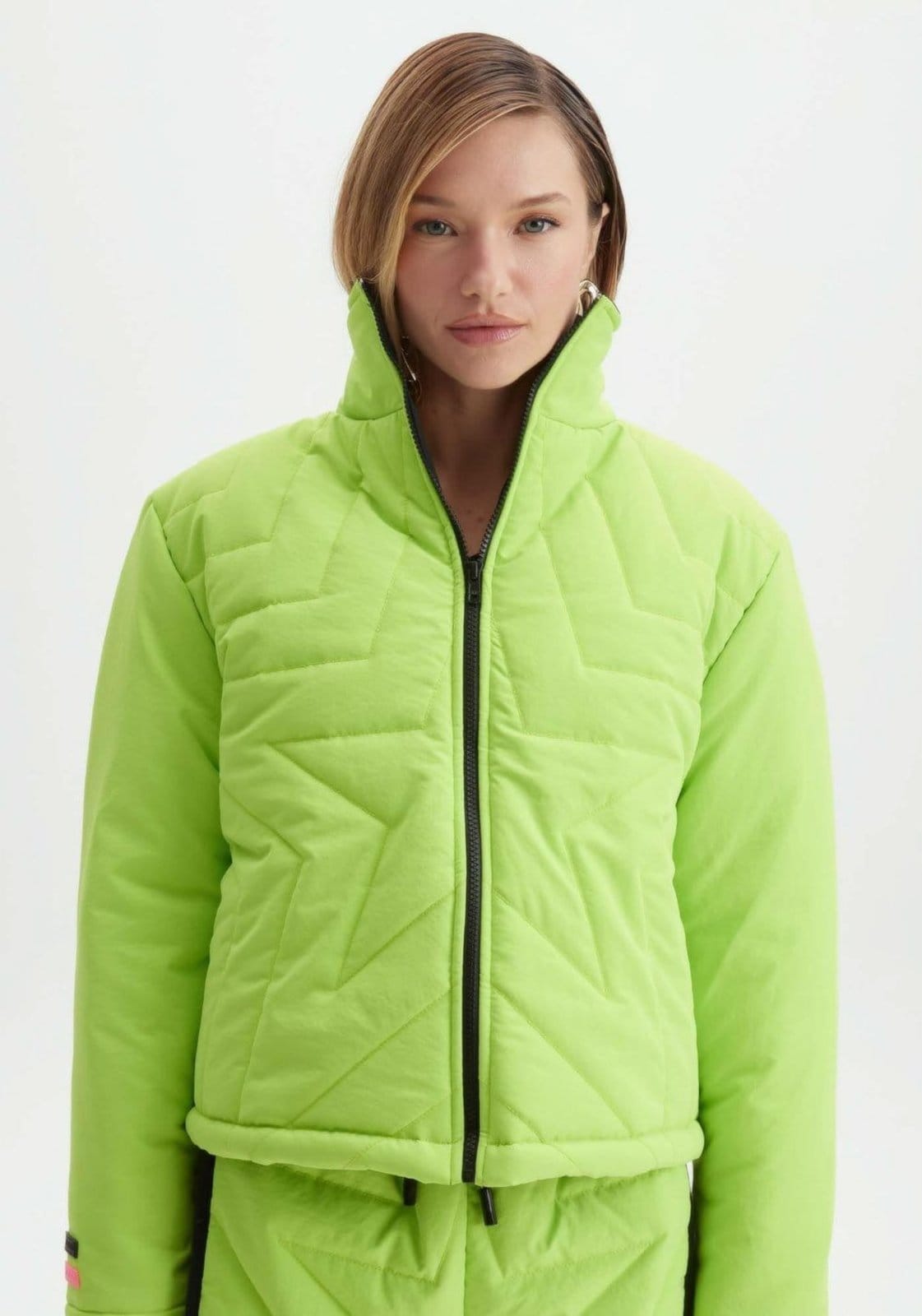 Vista 2 Jaqueta Puffer Curta Sport Easy verde