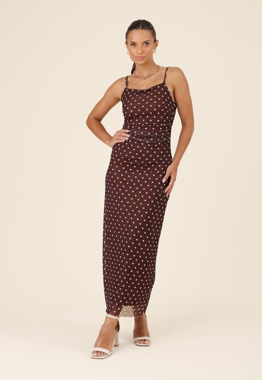 Vestido Midi Pop Me Em Tule Poá Cocoa Alça Franzido Lateral