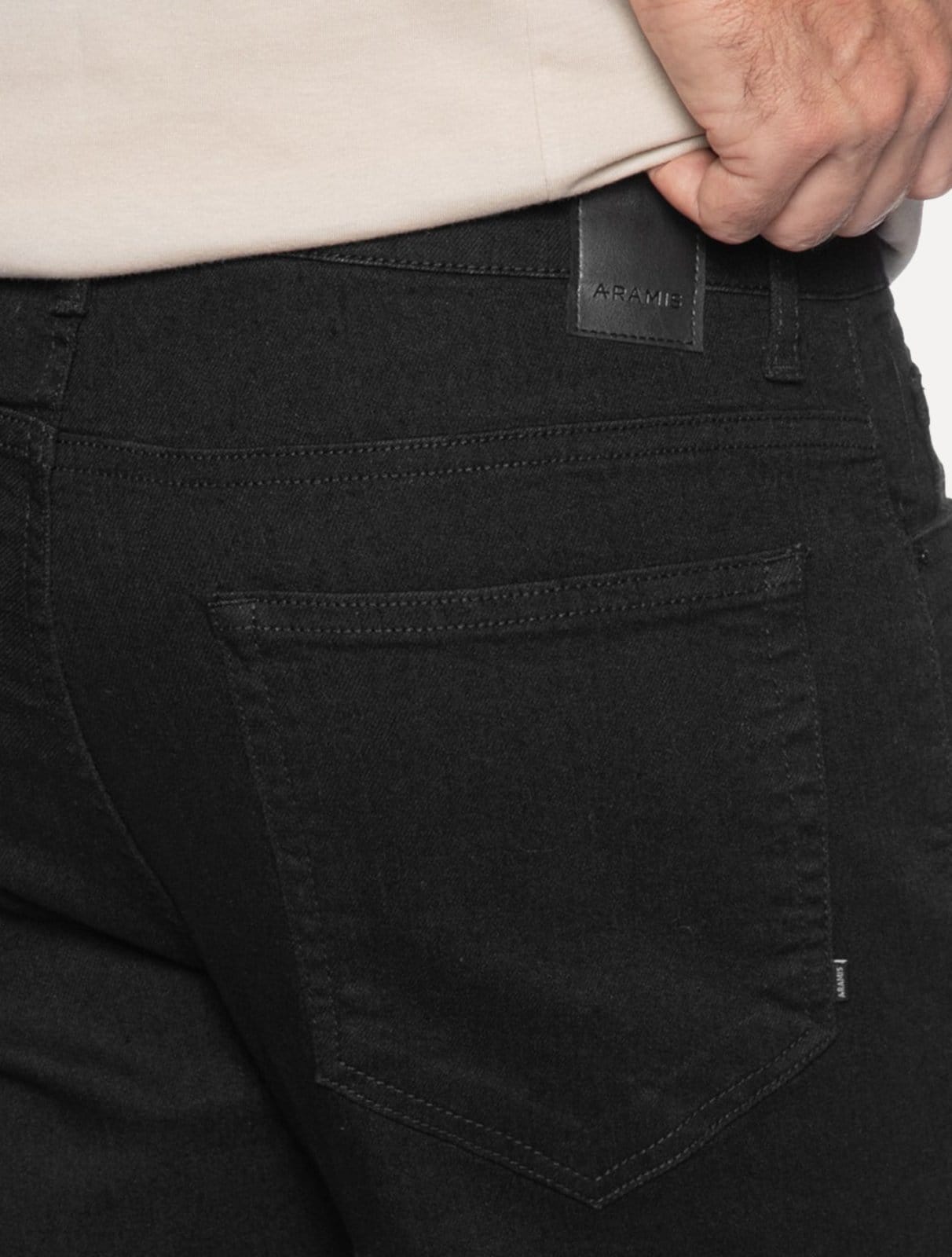 Vista 2 Calça Aramis Jeans Masculina Regular Black Kombat Preta Aramis preto black