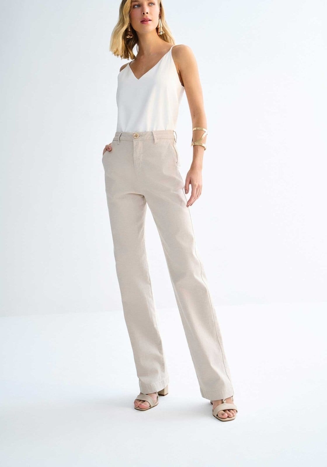 Vista 2 Calça Lez a Lez Sarja Reta Alfaiataria Cintura Alta com Linho Lez a Lez bege