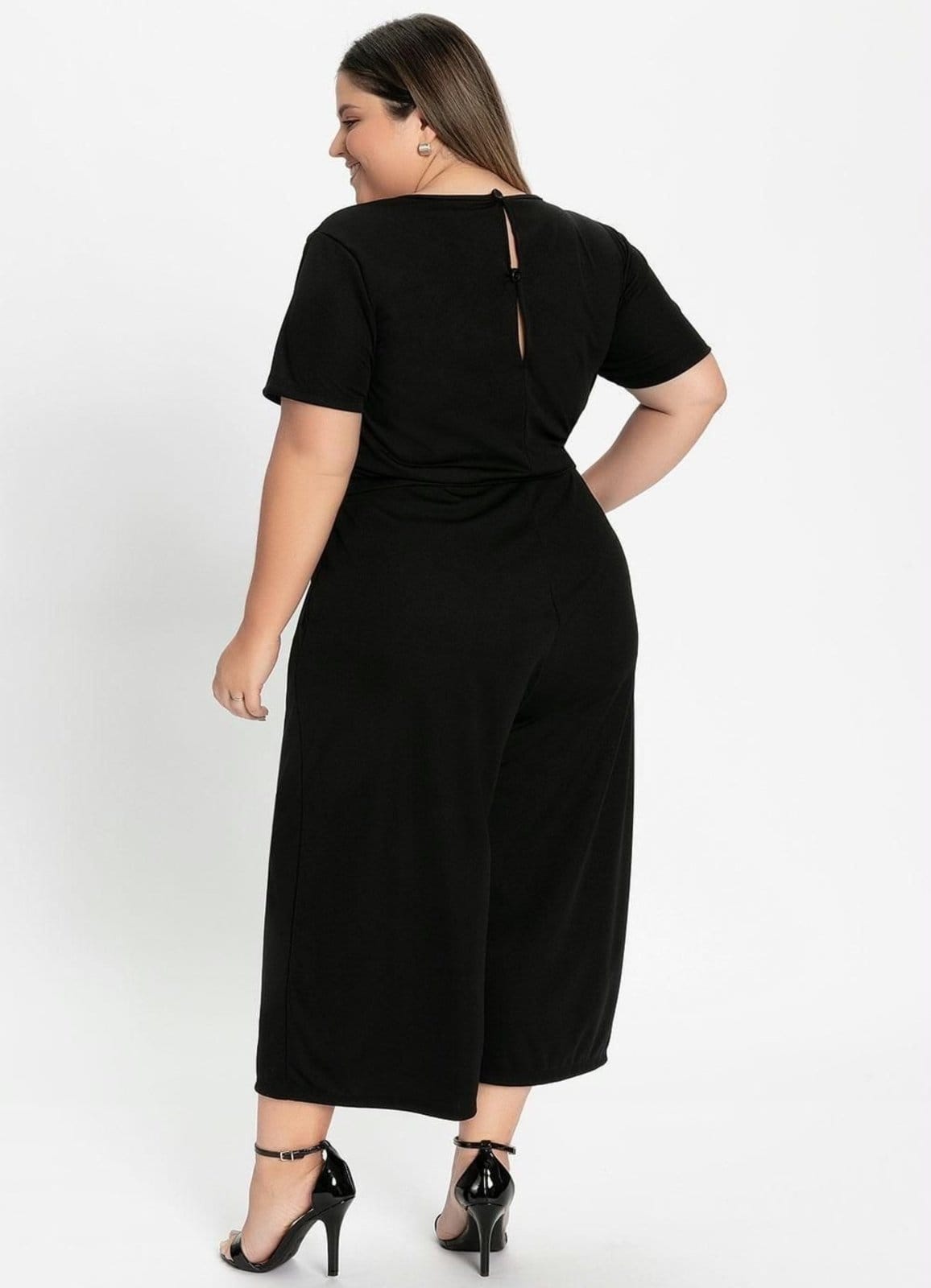 Vista 2 Macacão Pantacourt Ajustável Plus Size Marguerite preto