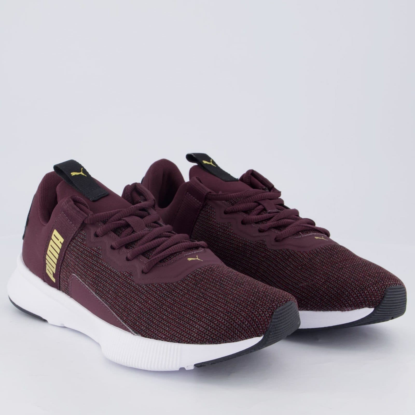 Vista 2 Tênis Puma Flyer Beta Wns Bdp Feminino Bordô Puma vermelho