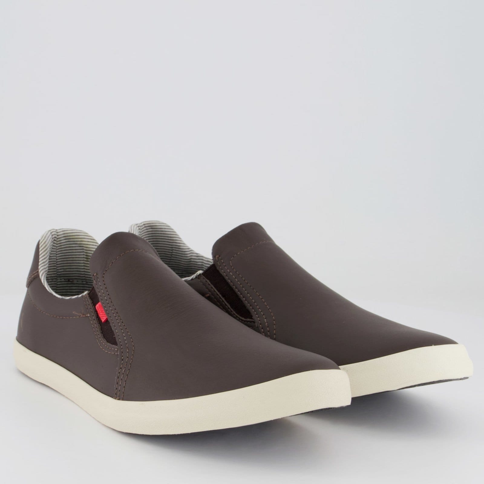 Vista 2 Tênis Reserva Lapa I Reserva marrom