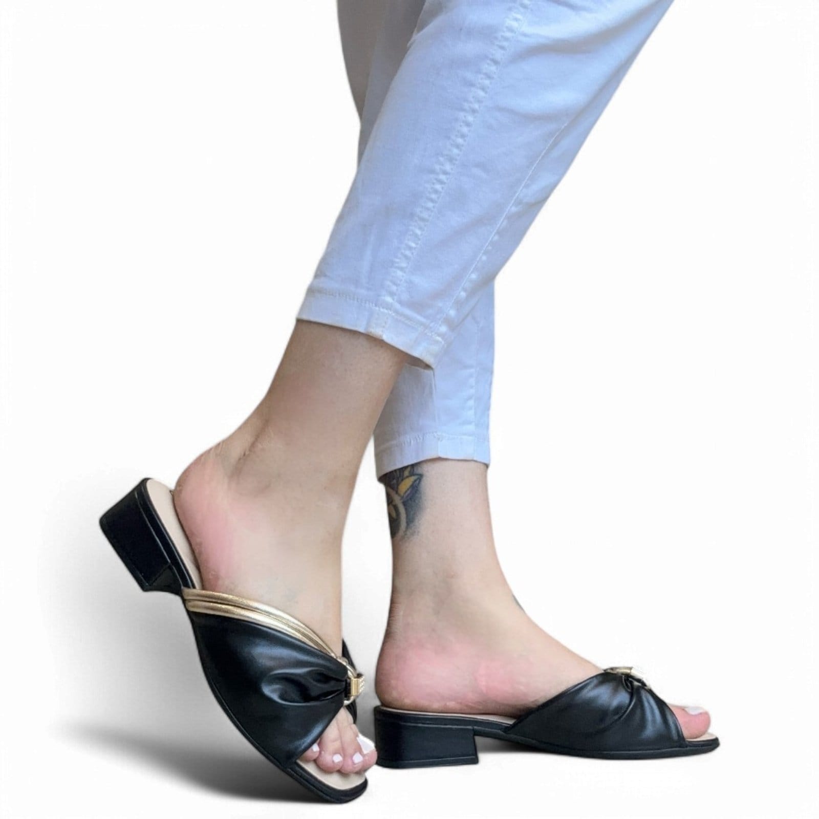 Vista 2 Tamanco Feminino Salto Grosso Comfortflex 2555302-2 Comfortflex preto