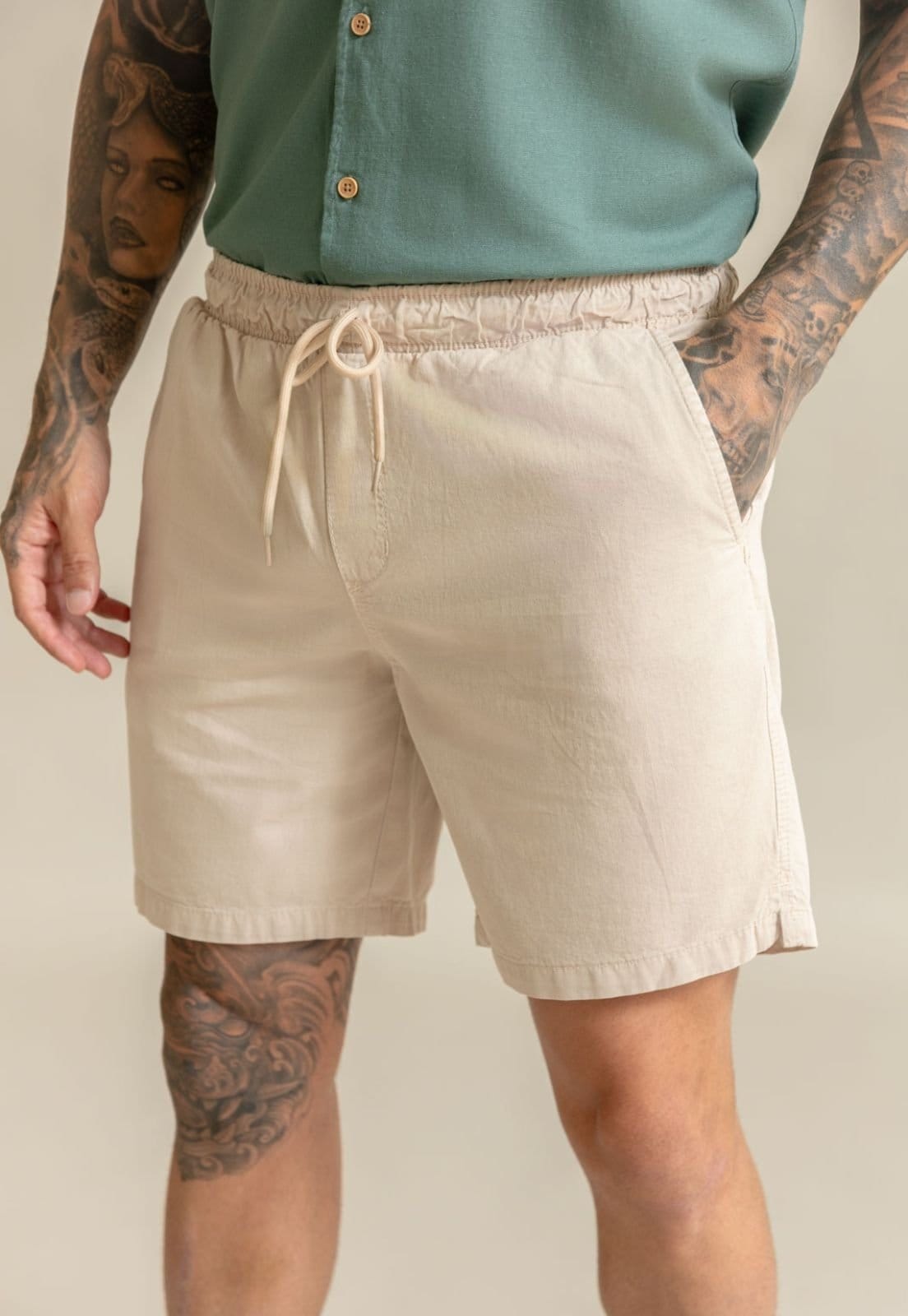 Bermuda Shorts Masculino Sarja com Linho e Cordão Dialogo Areia