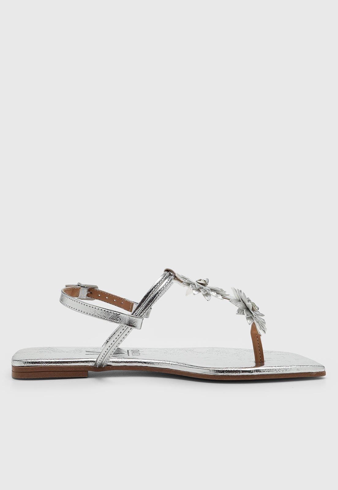 Vista 2 Rasteira Feminina Vizzano Fechada Flores Metalizada VIZZANO prata