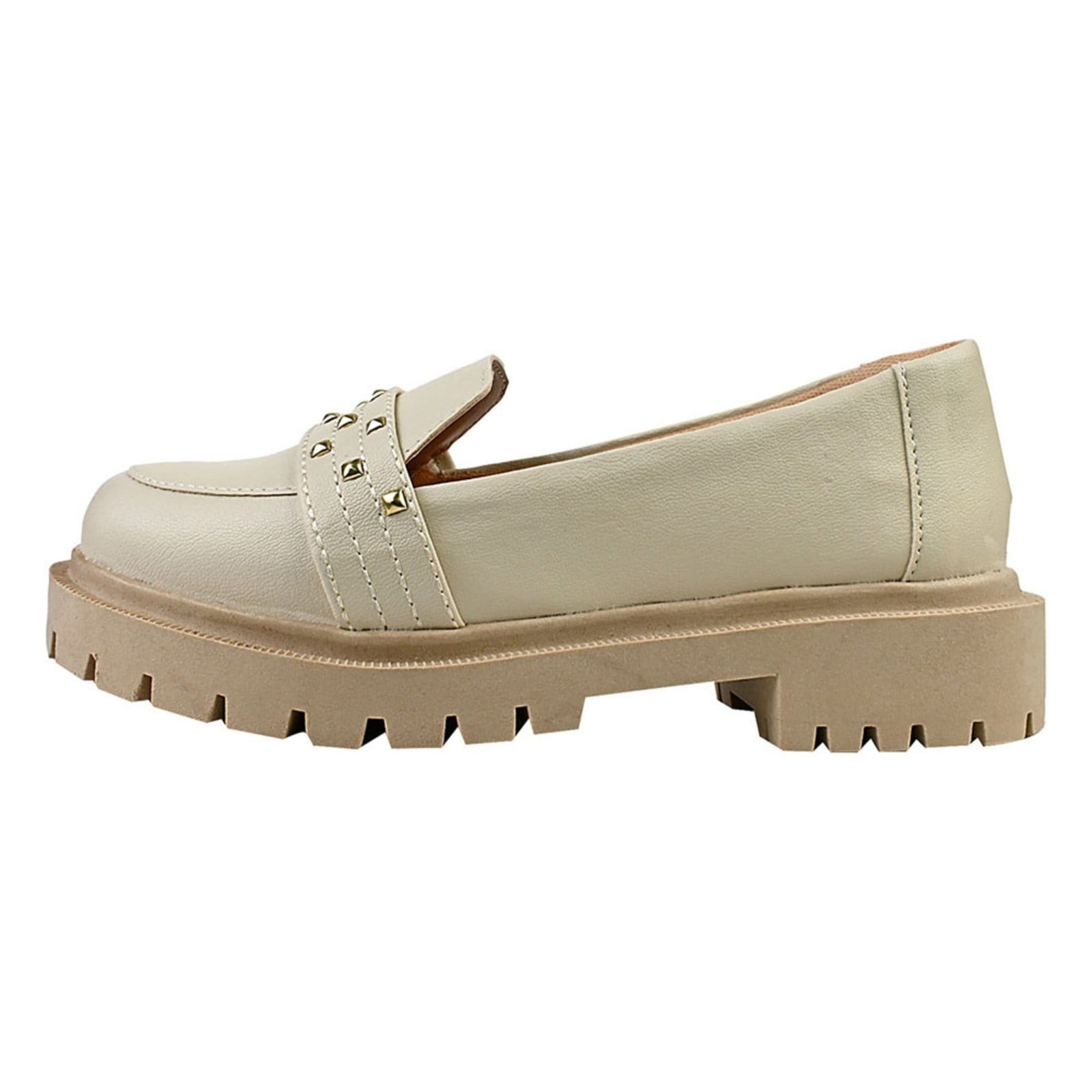 Vista 2 Sapato Feminino Mocassim Tratorado CM Calçados Enfeite Spike Tachas Aplicações Off White Monte Shoes off-white white