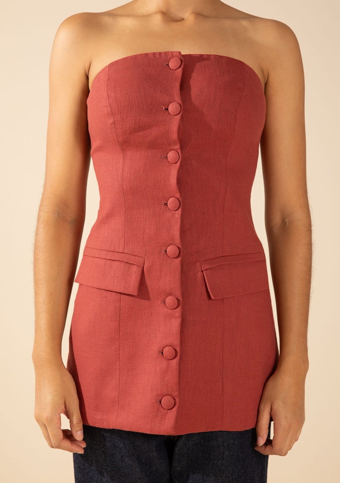 Vista 2 Vestido Morena Rosa Ajustado Decote Reto Sem Manga Curto Bordô Morena Rosa bordô rosa