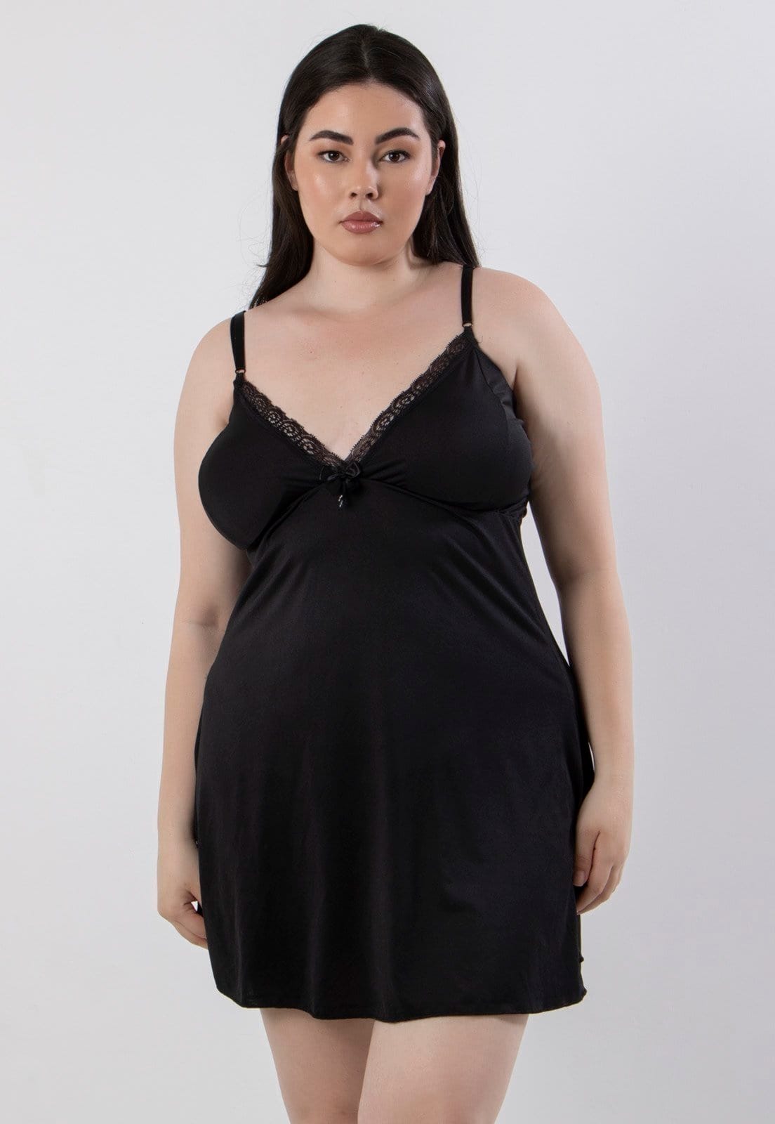 Vista 2 Camisola Plus Size Diluxo Liganete Lisa Detalhe em Renda Diluxo preto
