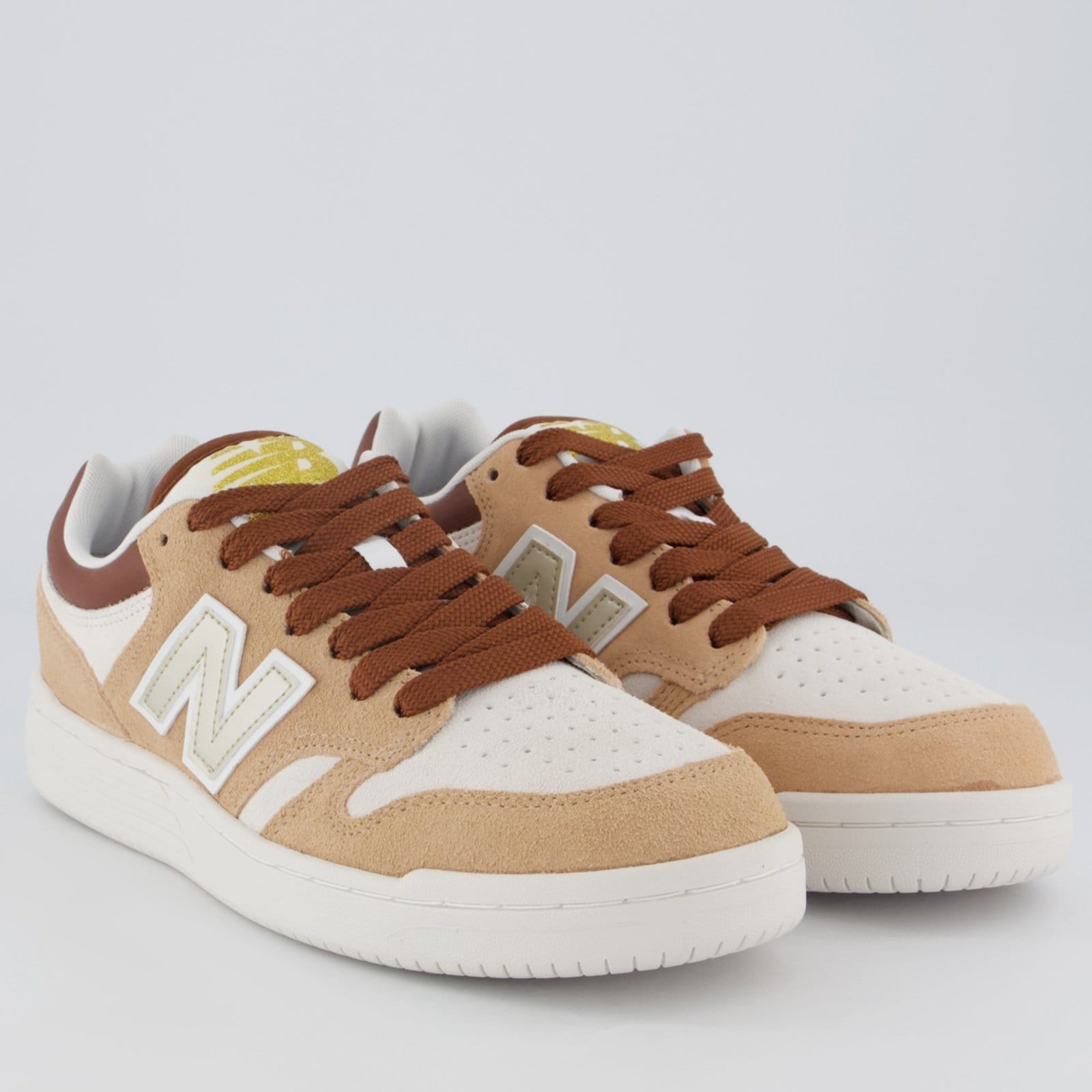 Vista 2 Tênis New Balance 480 Low Claro New Balance bege