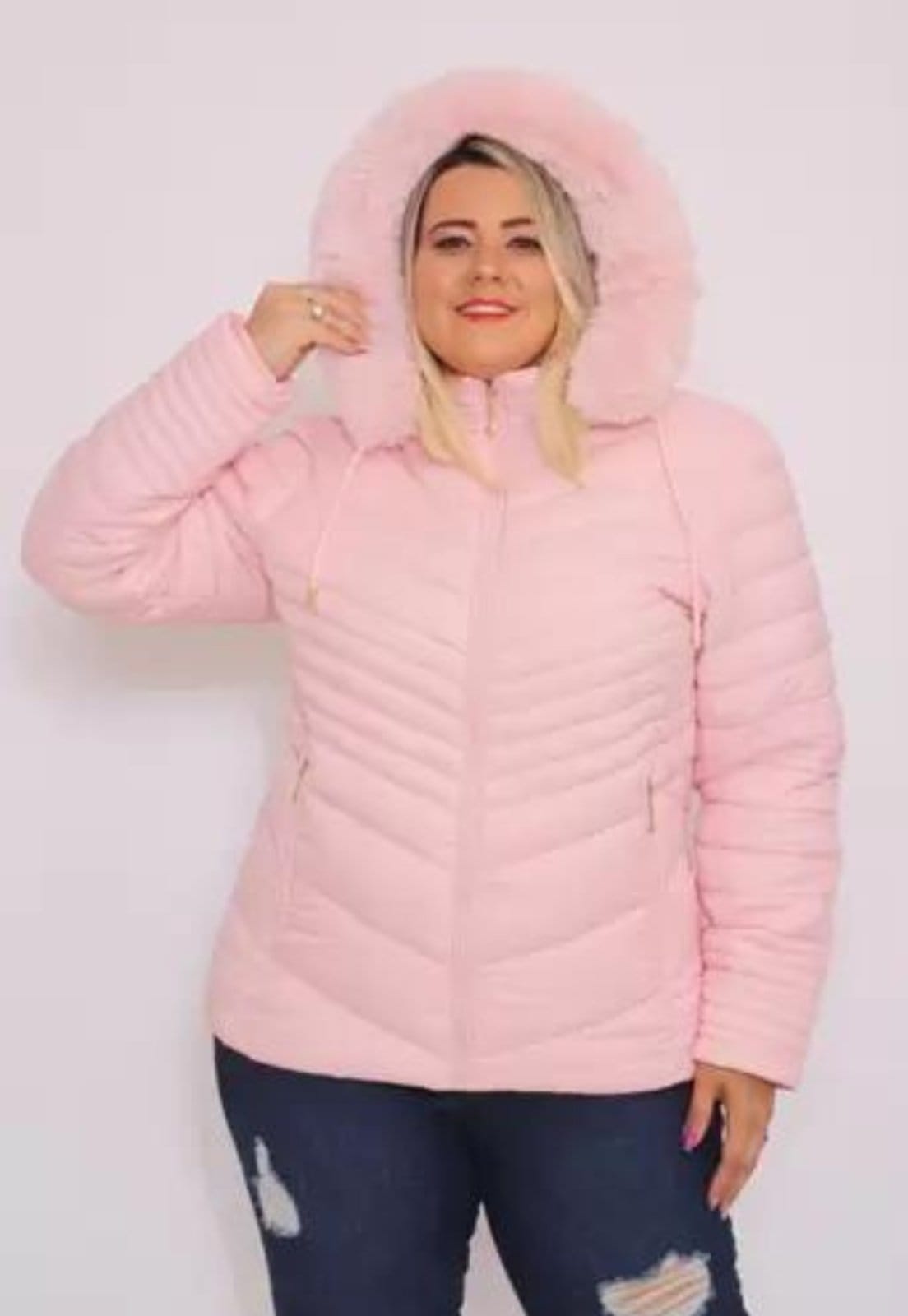 Jaqueta Plus Size para Inverno Bobojaco Nylon Capuz Removível