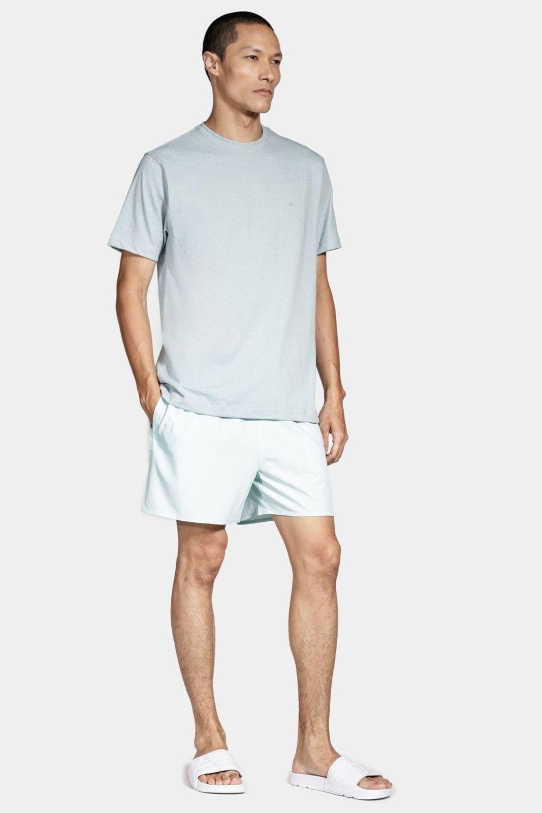 Vista 2 Shorts Aramis de Elástico Liso Maquinetado Claro Aramis azul