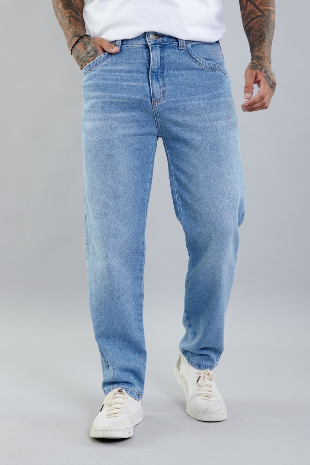 Calça Jeans Masculina Perna Reta com Lavagem Clara