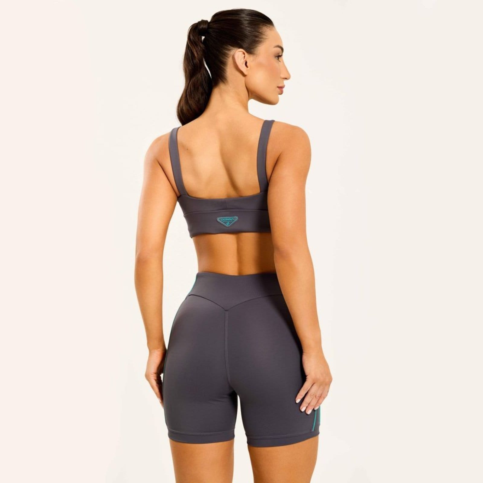 Vista 2 Short Perception Carbox Poliamida Com Estampa Emborrachada Donna Carioca cinza