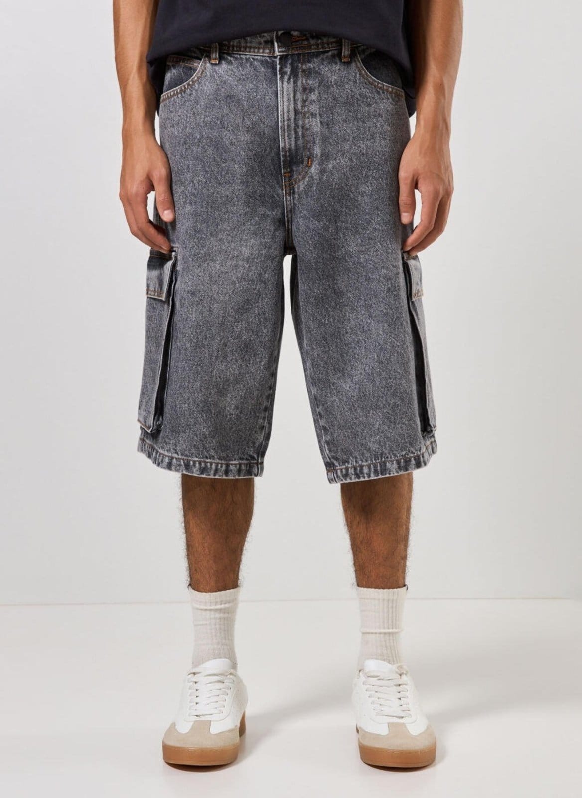 Vista 2 Jorts Jeans Cargo Youcom cinza