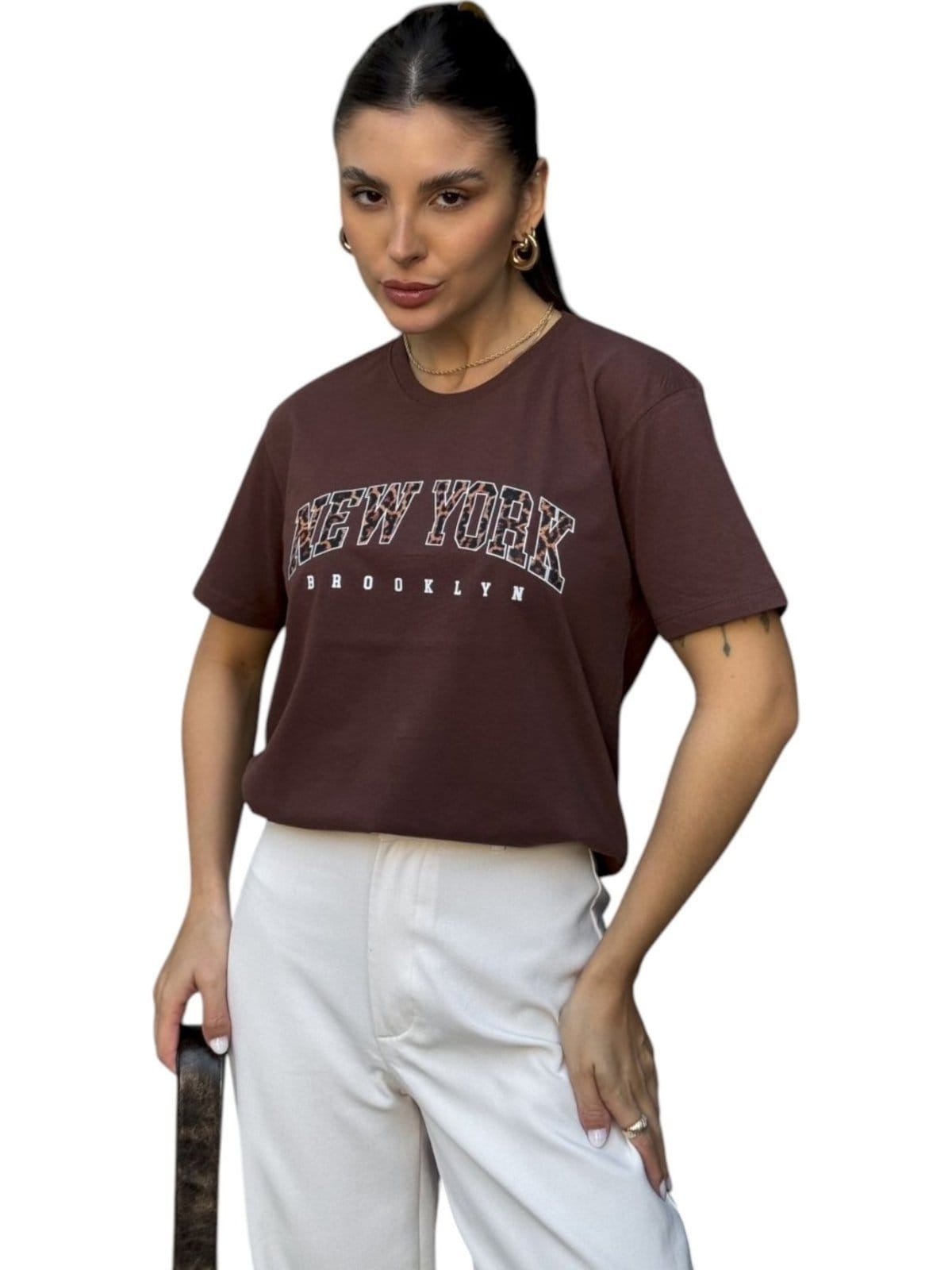 Vista 2 Camiseta Cianitas Estampa New York Animal Print Cianitas marrom