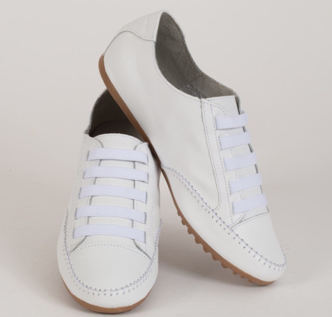 Vista 2 Tênis Mocatênis Feminino diRavena em Couro Coleção 2025 - Cod101 diRavena branco/off-white