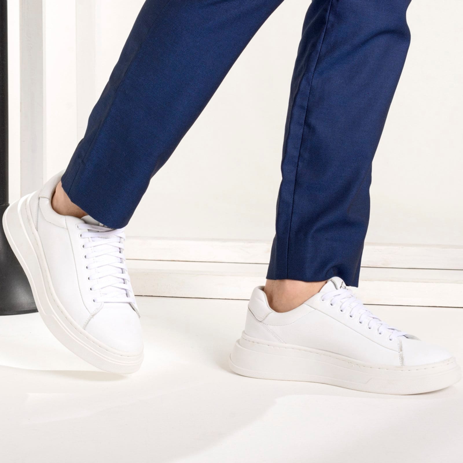 Vista 2 Tênis Masculino Franca Griffe Prime Edition Couro Genuíno Dubai Premium White FRANCA GRIFFE branco white