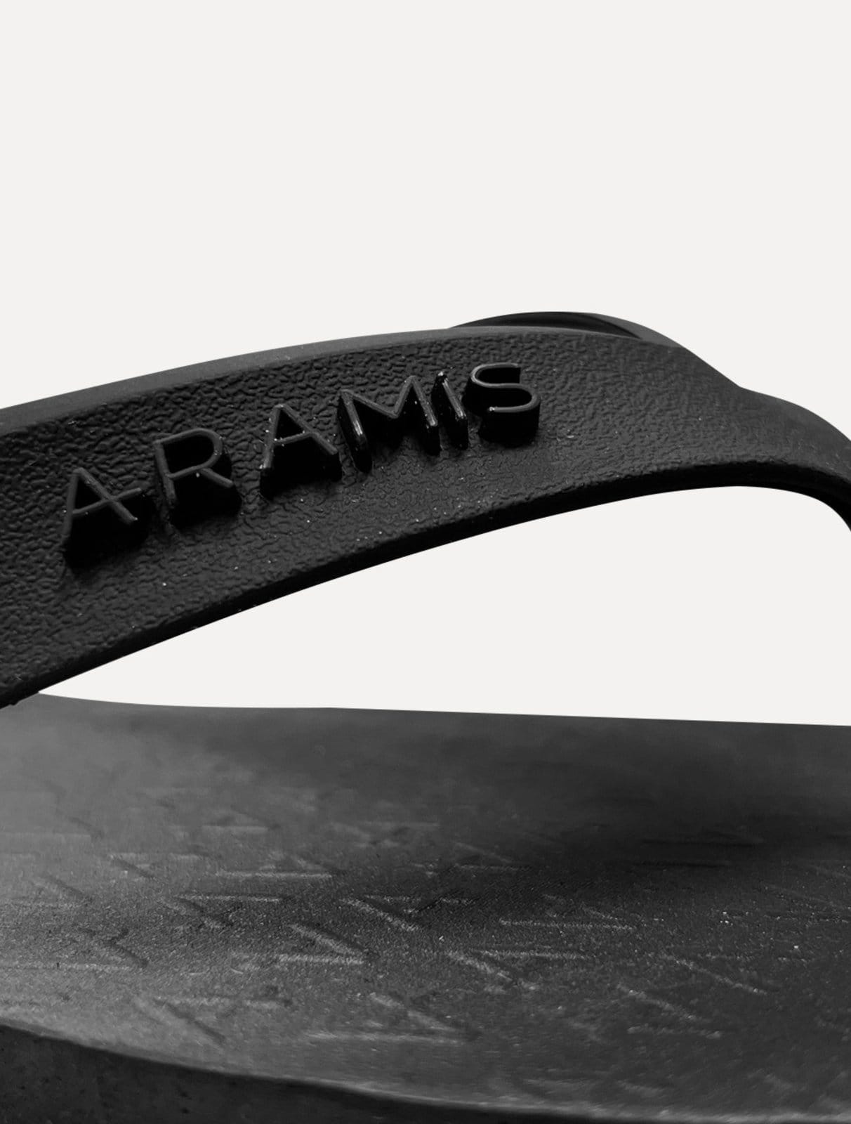 Vista 2 Chinelo Aramis Masculino ARM1158 Tape Aramis preto