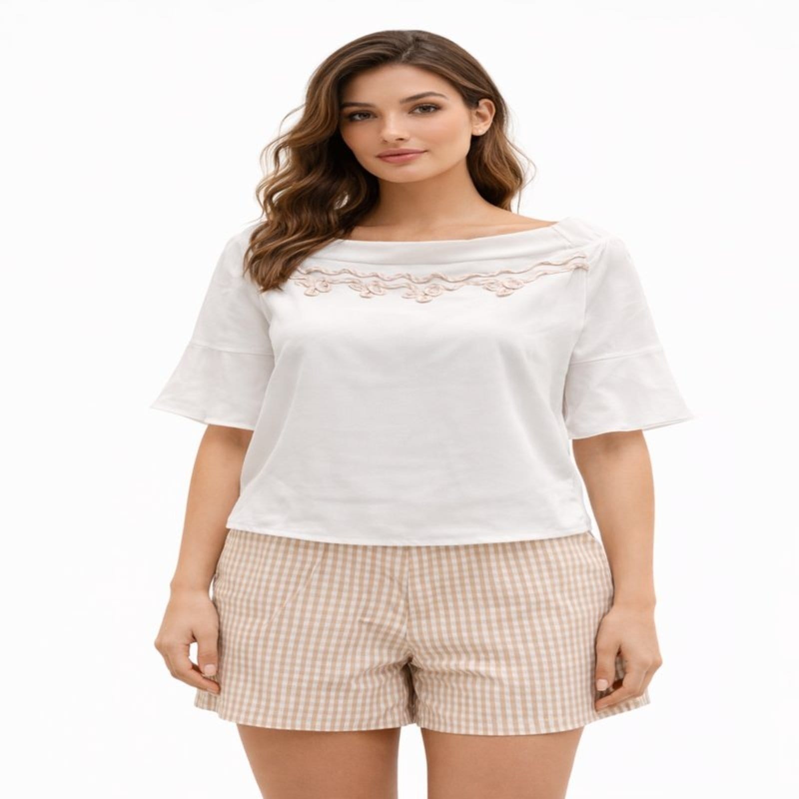 Conjunto Feminino Blusa e Shorts Bordado Manga Sino
