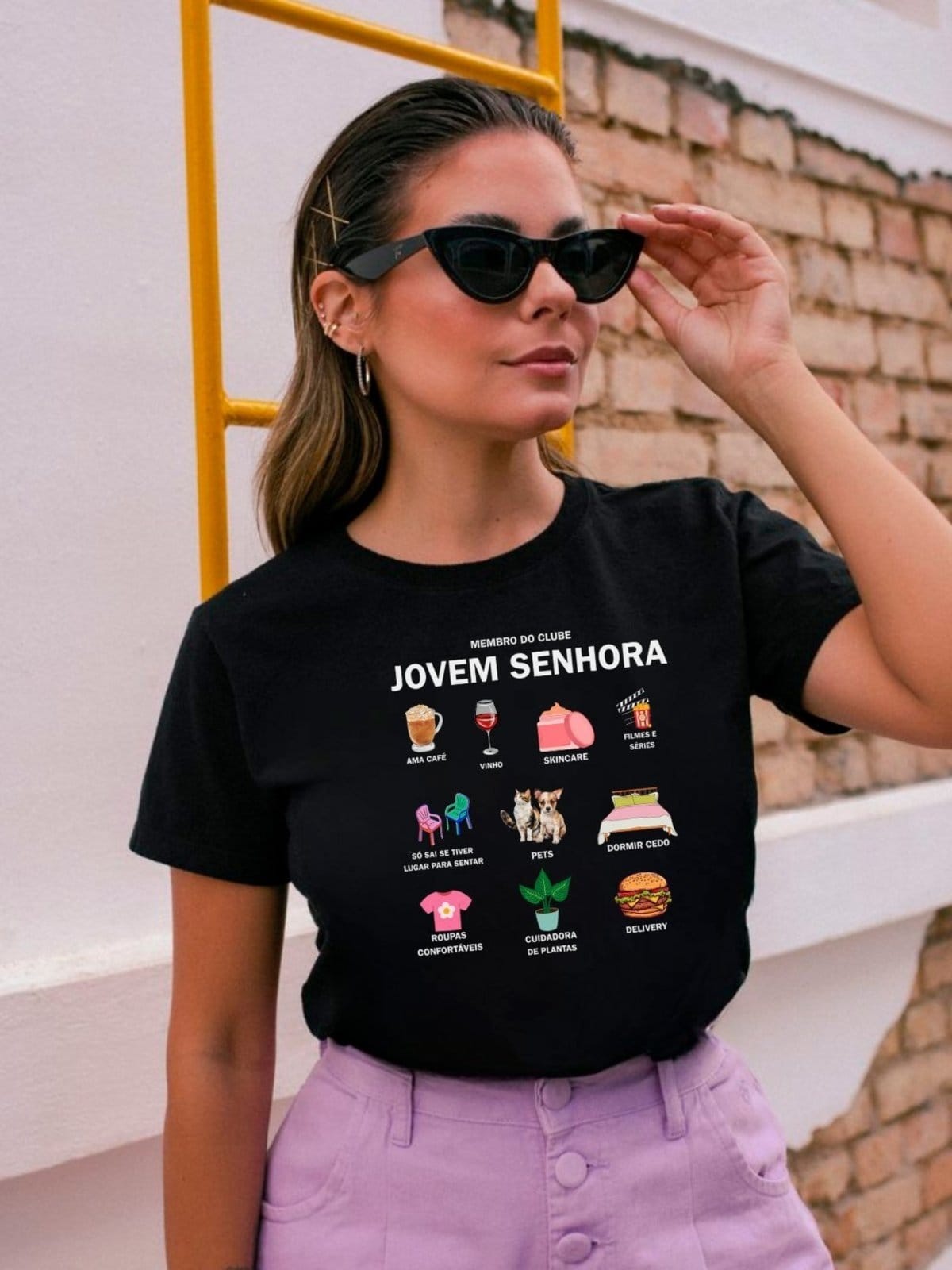 Camiseta Feminina Cianitas Preta Estampa Jovem Senhora - 2