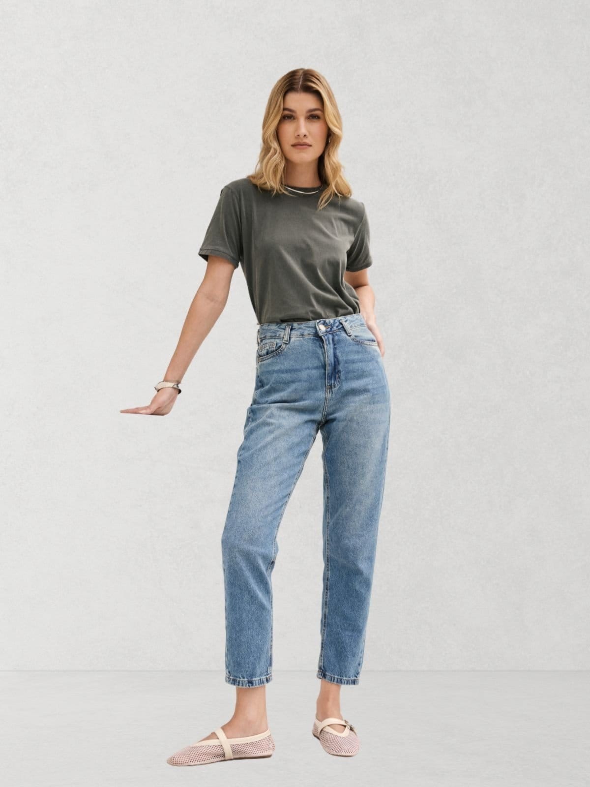 Calça Via Lessa Austin Modelagem Mom Jeans Médio