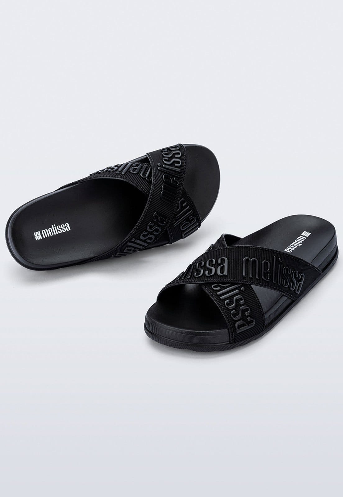 Vista 2 Rasteira Slide Melissa Cozy Slide M Lov Preta Melissa preto
