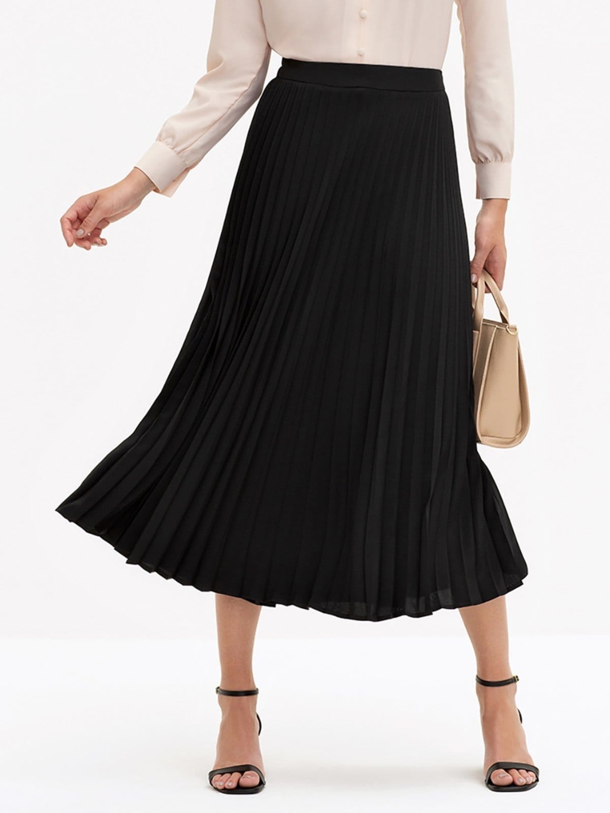 Vista 2 Saia Principessa Plissada Longuete em Crepe Antonieta Principessa preto